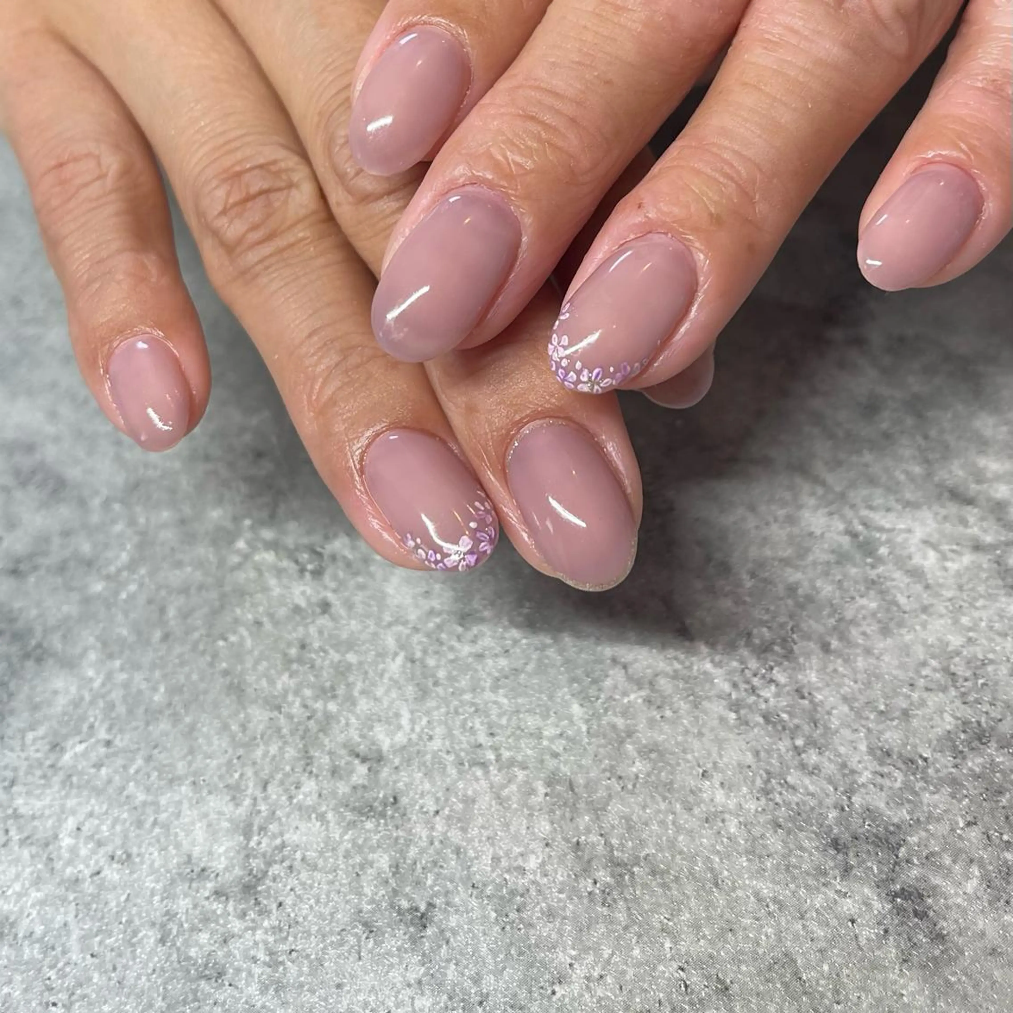 ネイル コンディショニングサロンRoots所属・コンディショニング サロンRootsのネイルデザイン