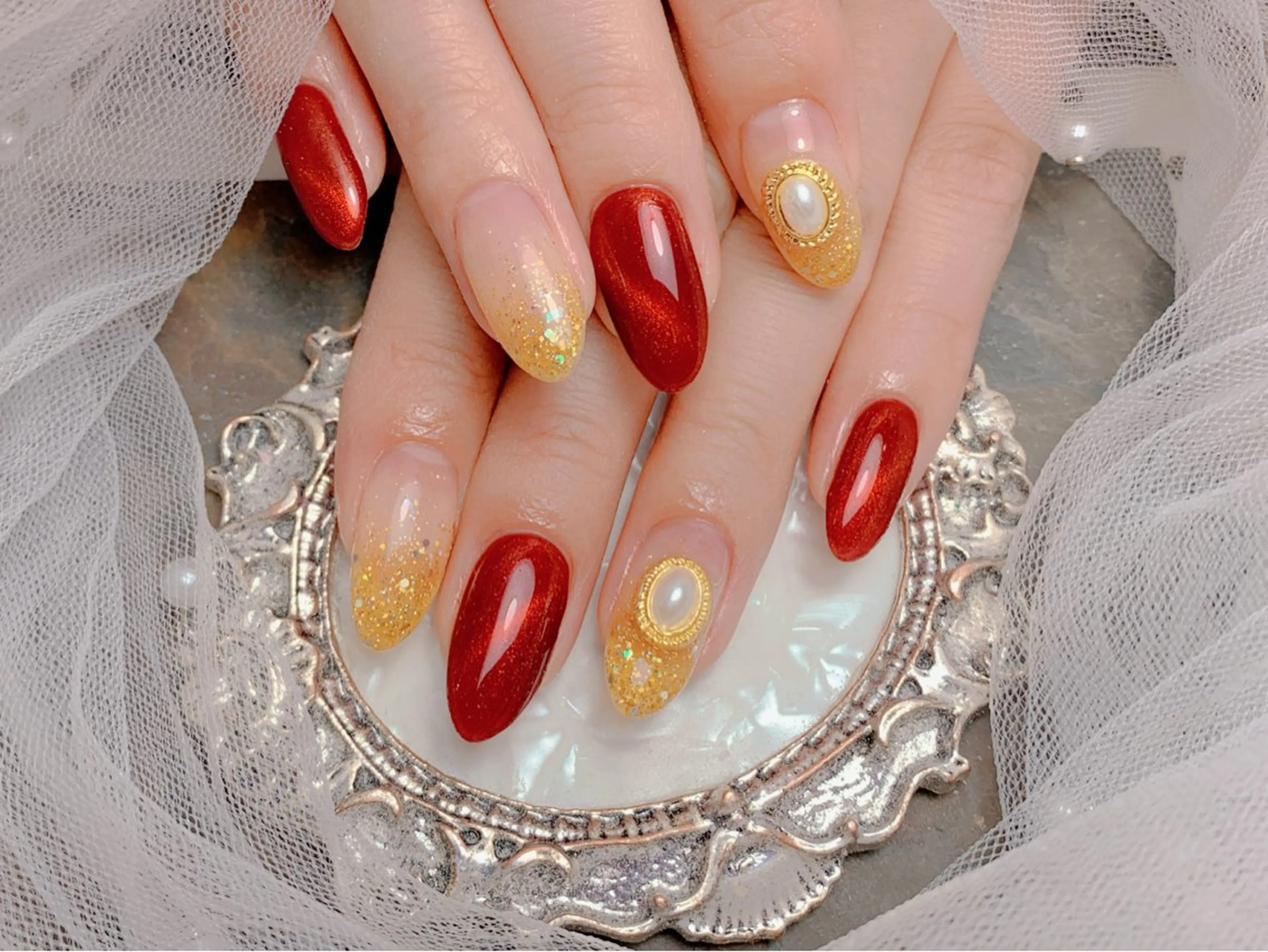 ネイル ハンドネイル マジックミラー所属・マジック ミラーのネイルデザイン