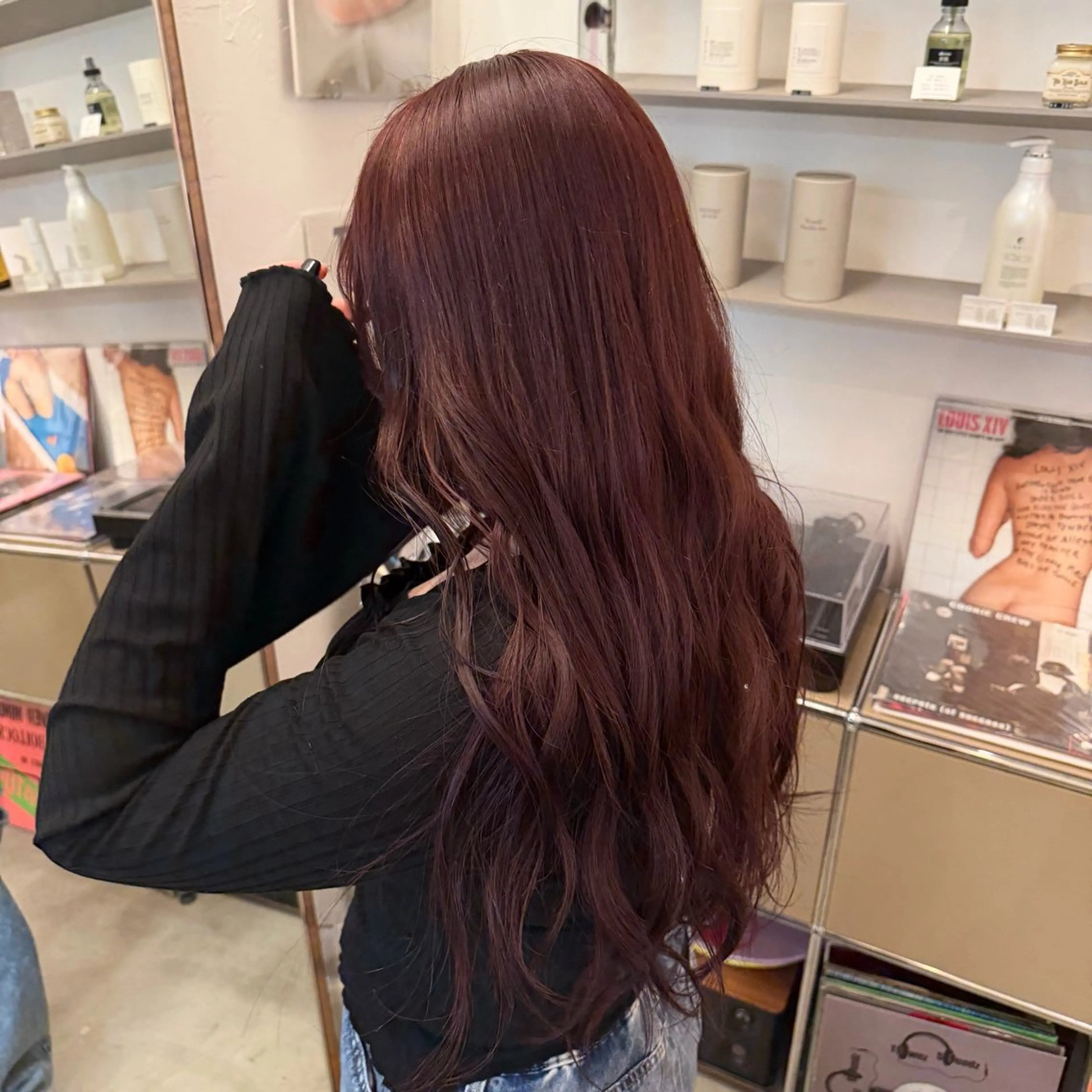 ロング カラー ブリーチ ダブルカラー ラベンダーカラー ブリーチなしカラー ピンクカラー ヘアカラー MARIKA 透明感 / 透け感ヘア🪄のヘアスタイル