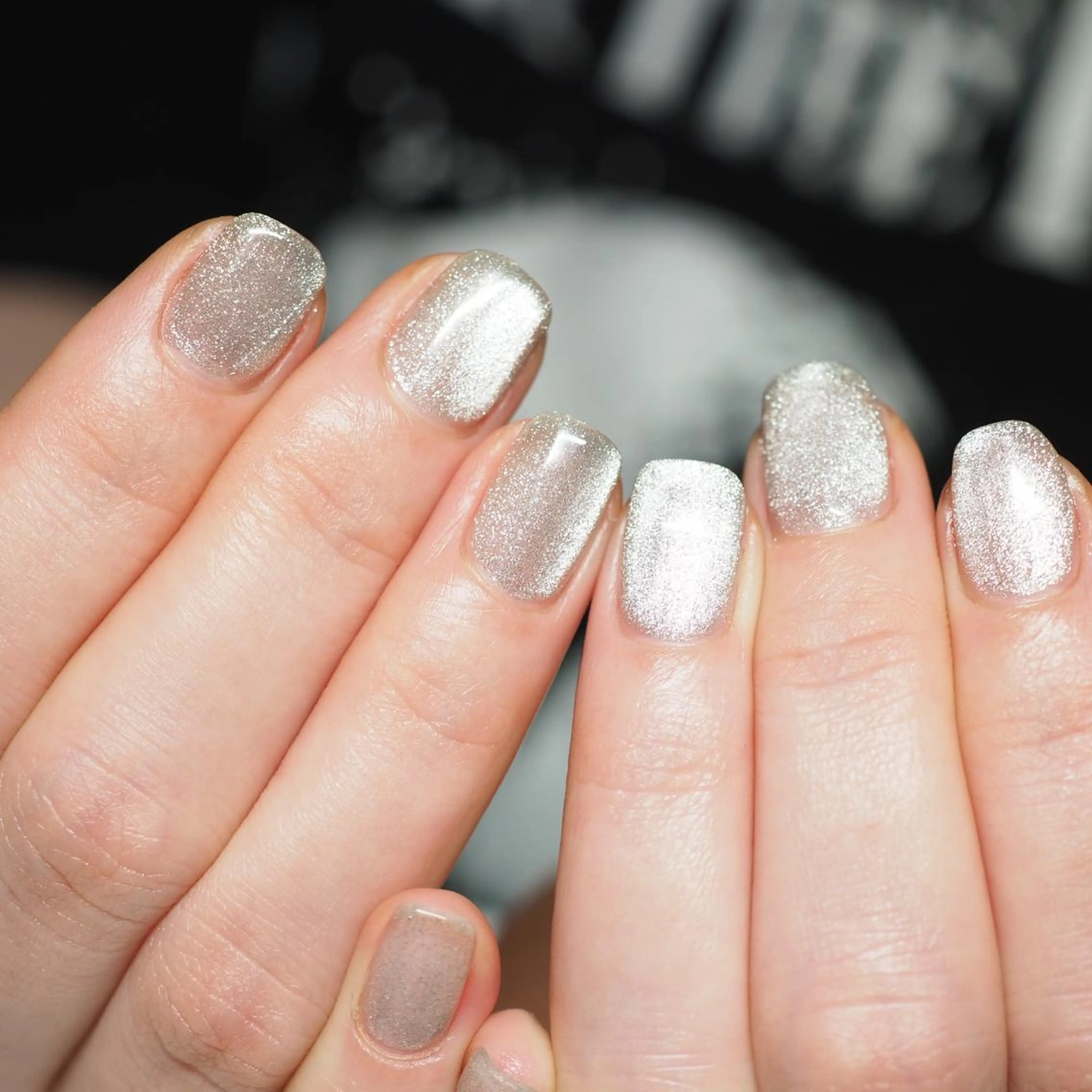 ネイル ハンドネイル フットネイル 深爪を断らない スカルプ高評価店のネイルデザイン