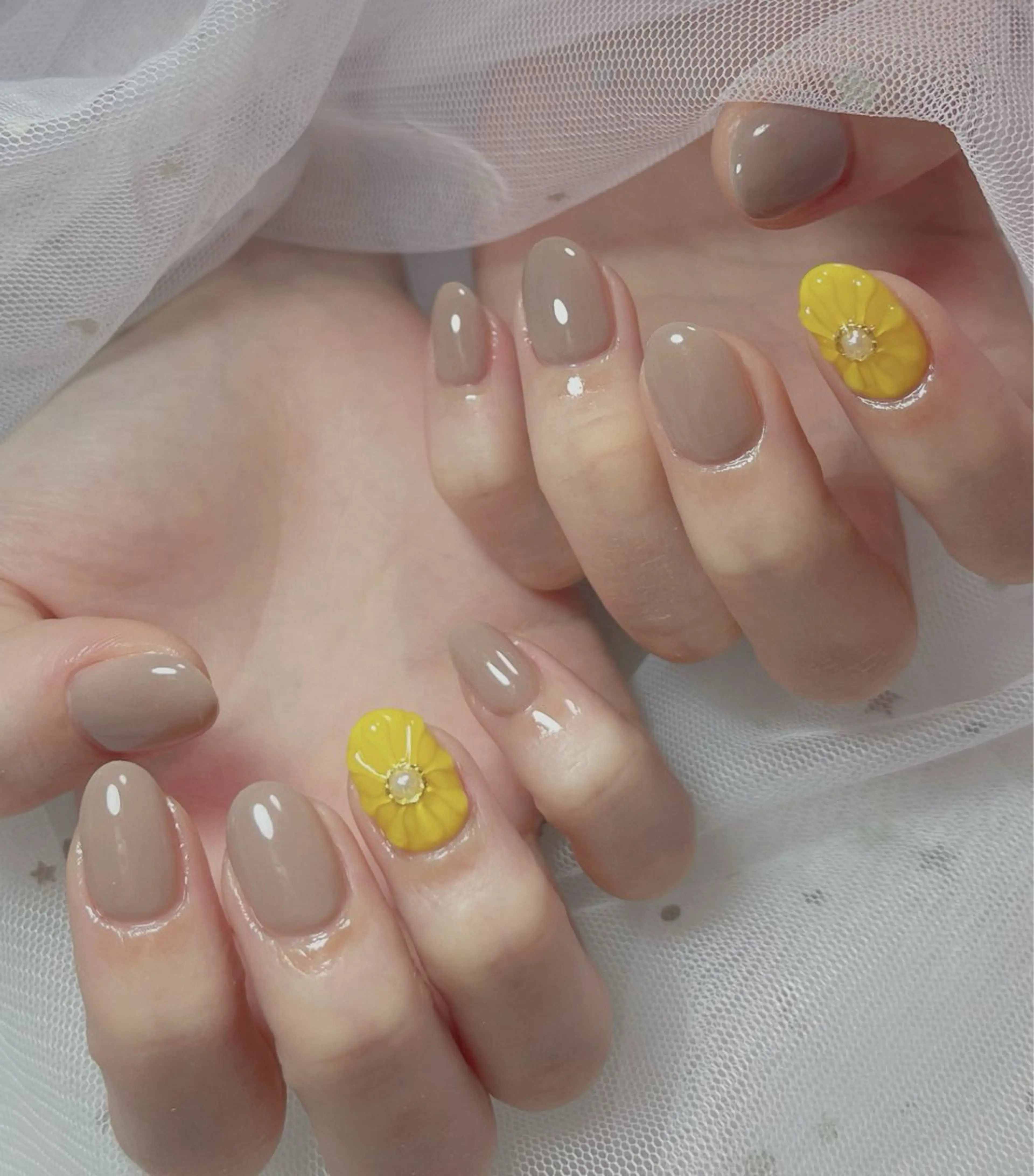 ネイル オーロラネイル 長さ出し フットネイル 韓国ネイル ラメ(グリッター) ハンドネイル 👍thumbs up nail👍のネイルデザイン