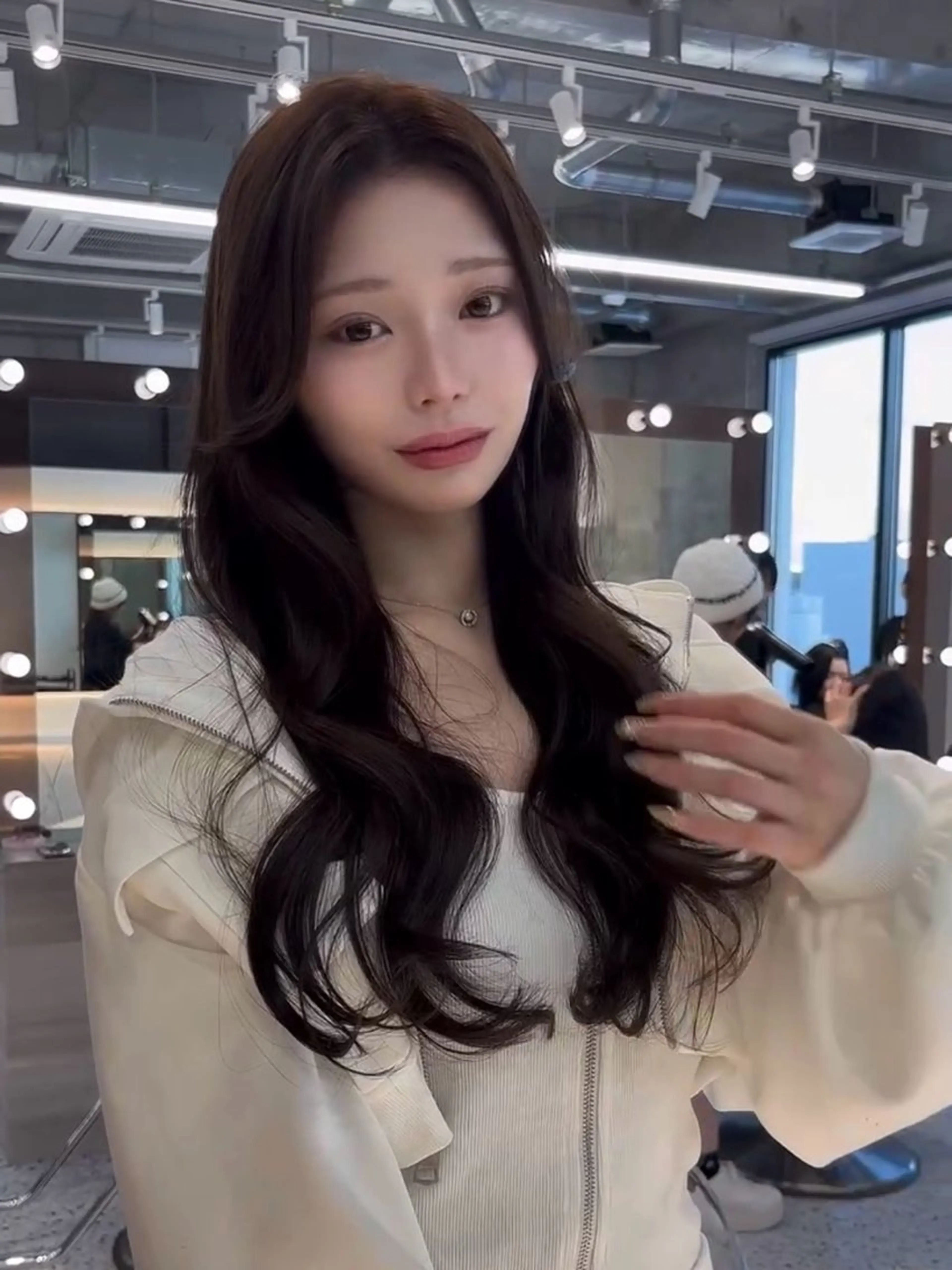 ロング カラー 髪質改善 縮毛矯正 カット ヘアカラー 【美髪矯正】 吉村　清志のヘアスタイル