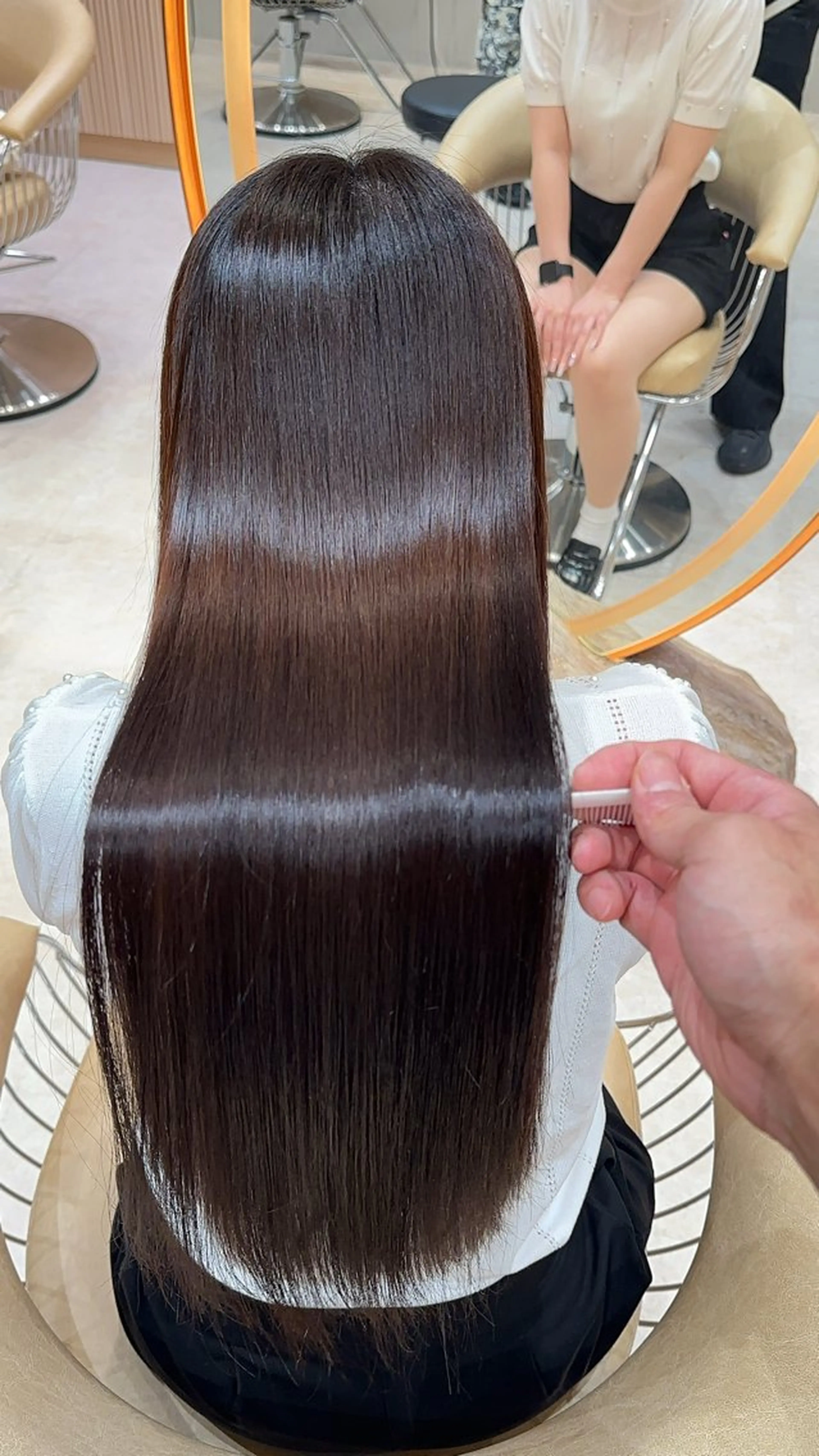 ロング カラー カット ヘアカラー 縮毛矯正 レイヤー❣️縮毛矯正 川村利幸のヘアスタイル