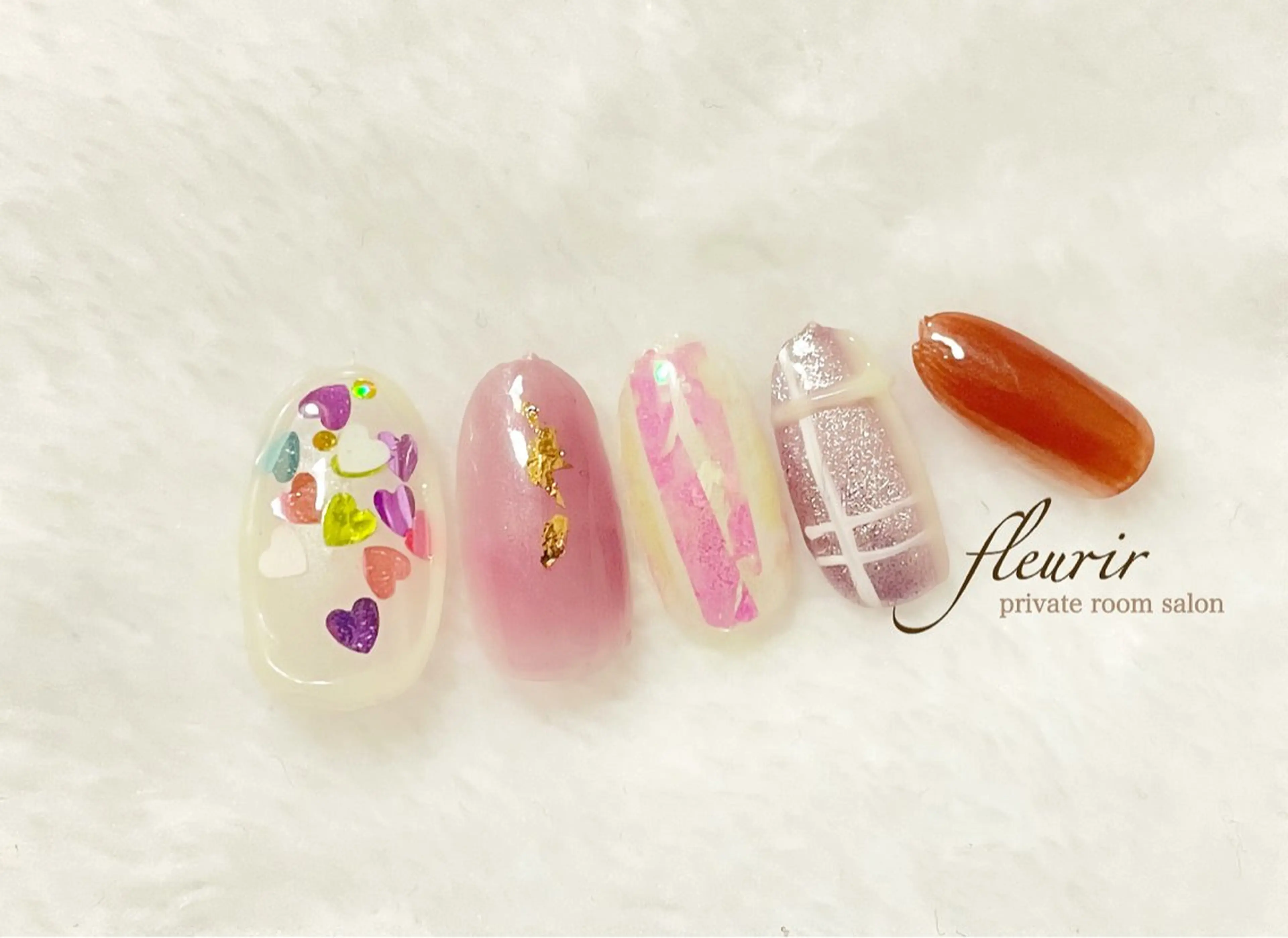 ネイル アートネイル オーロラネイル ブラウン ガーリー グラデーション フルリール 【プライベートサロンのネイルデザイン