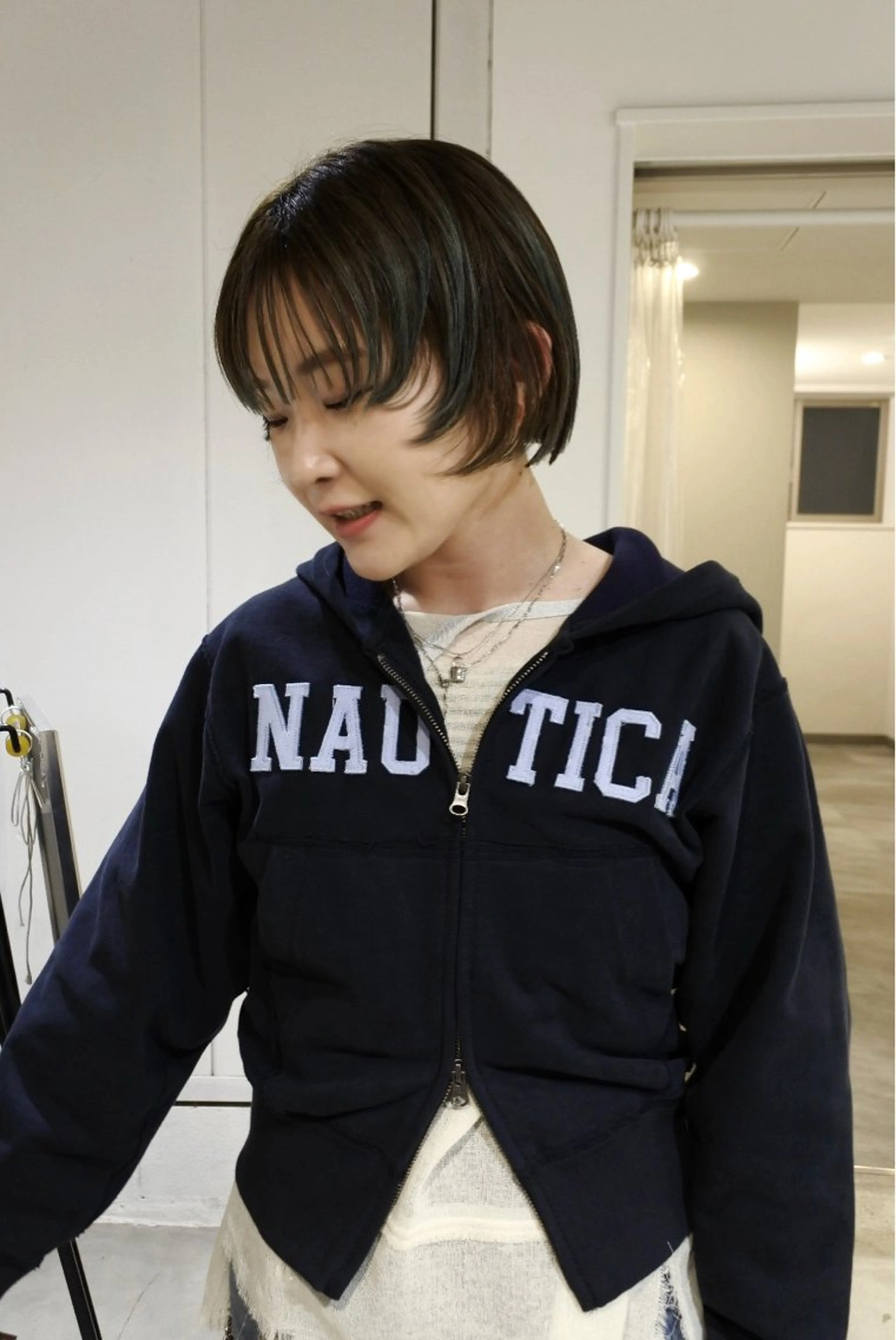 ミディアム カラー ヘアカラー remi ボブレイヤー／パーマのヘアスタイル