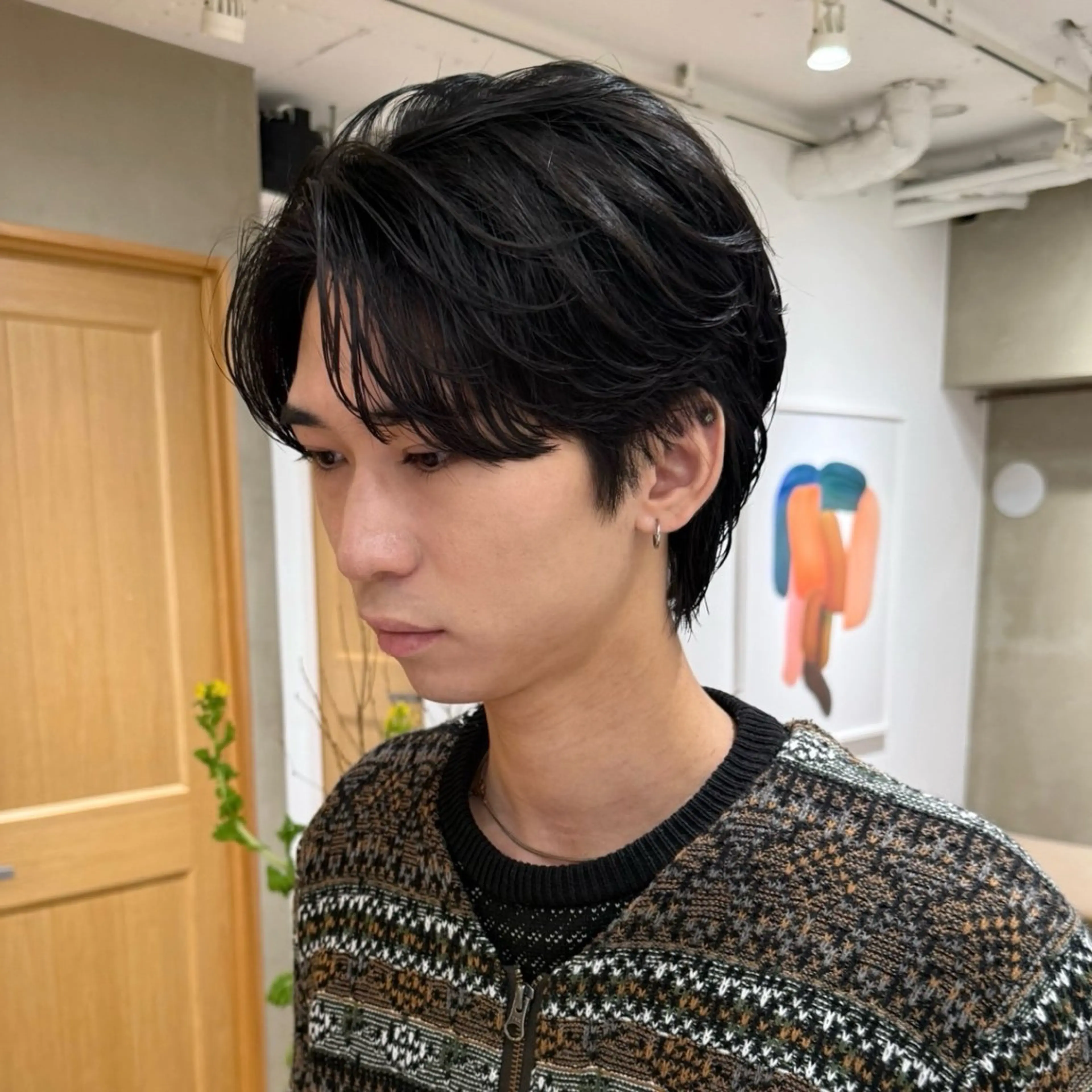 ミディアム パーマ メンズ ミディアムパーマ センターパート ダウンパーマ フェザーパーマ メンズパーマ パーマ メンズカット 田形清流のヘアスタイル