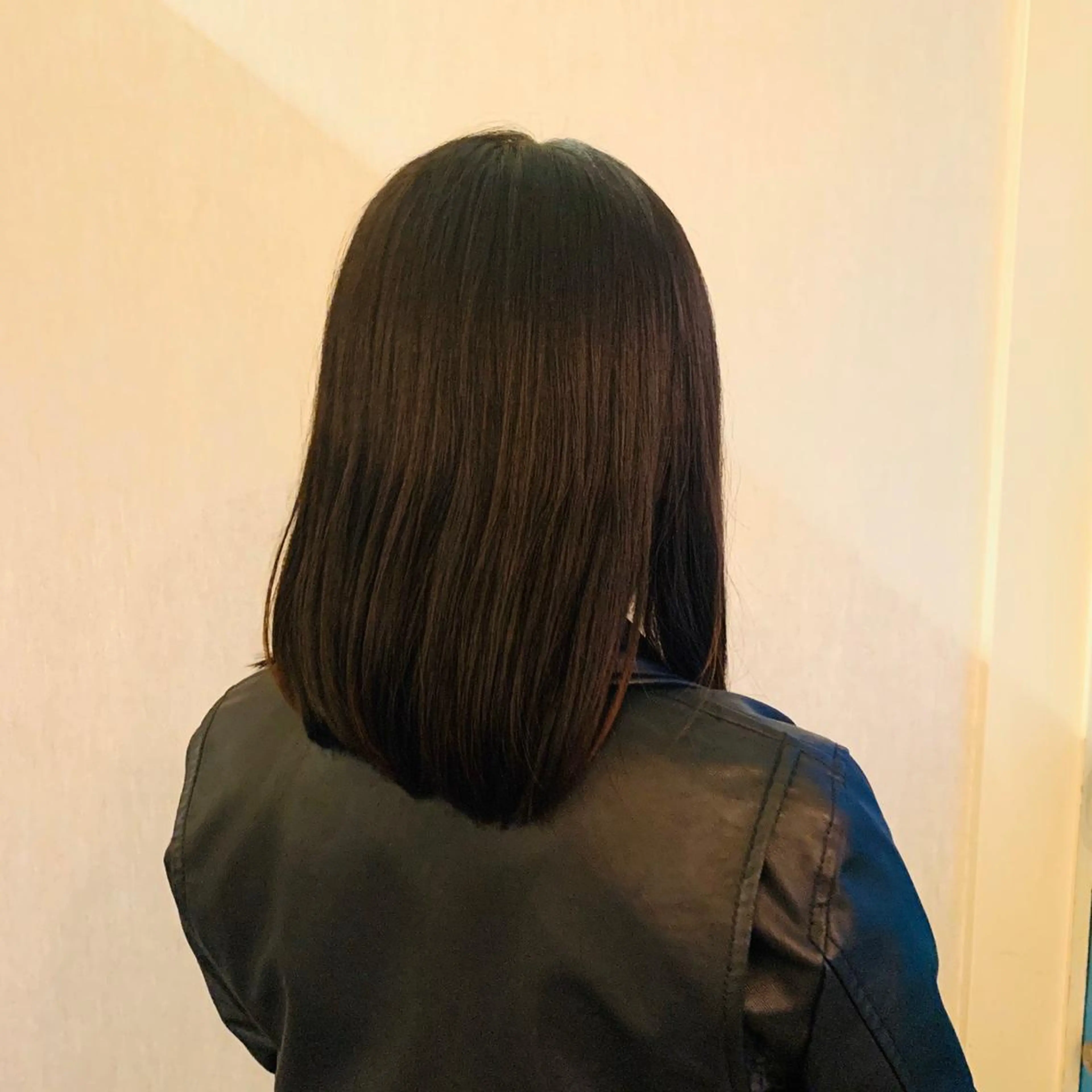 セミロング カラー 艶髪レイヤー上田 紗也🇰🇷💗のヘアスタイル