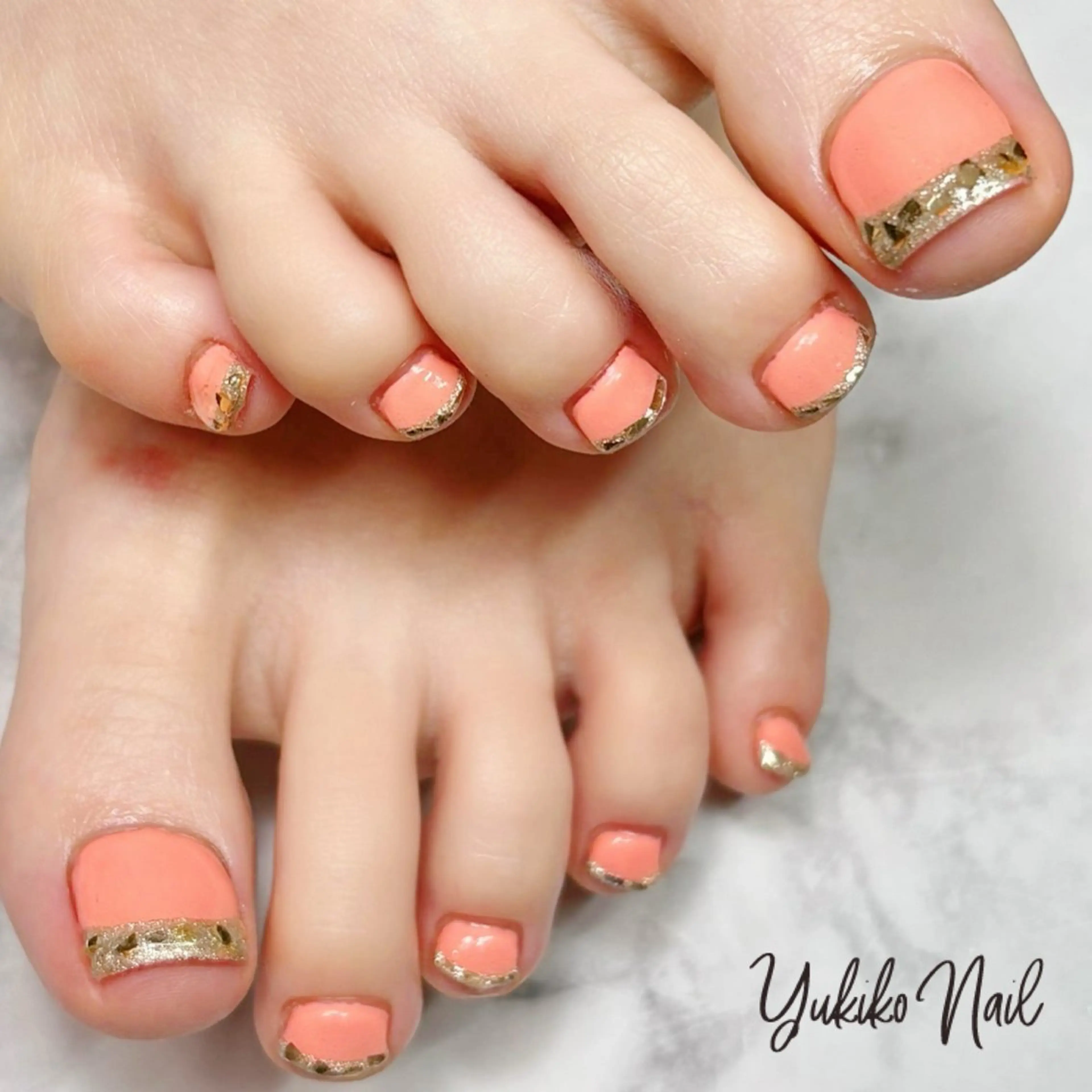 ネイル フットネイル フレンチネイル ガラスフレンチ キラキラネイル 持ち込み フットネイル ユキコ ネイルのネイルデザイン