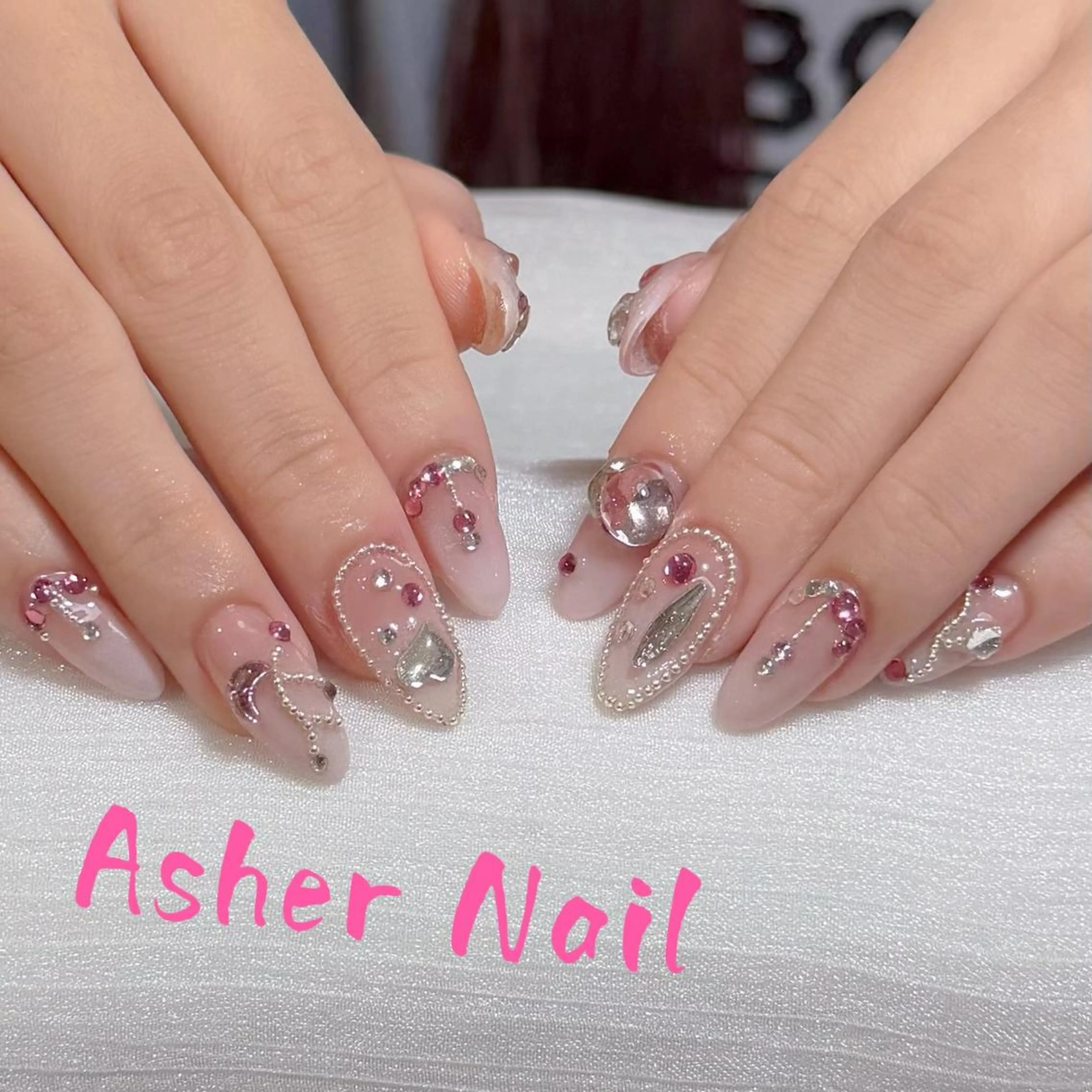 ネイル キラキラネイル 韓国ネイル マグネットネイル マットネイル 持ち込み ハンドネイル ハンドケア Mio ⛱のネイルデザイン