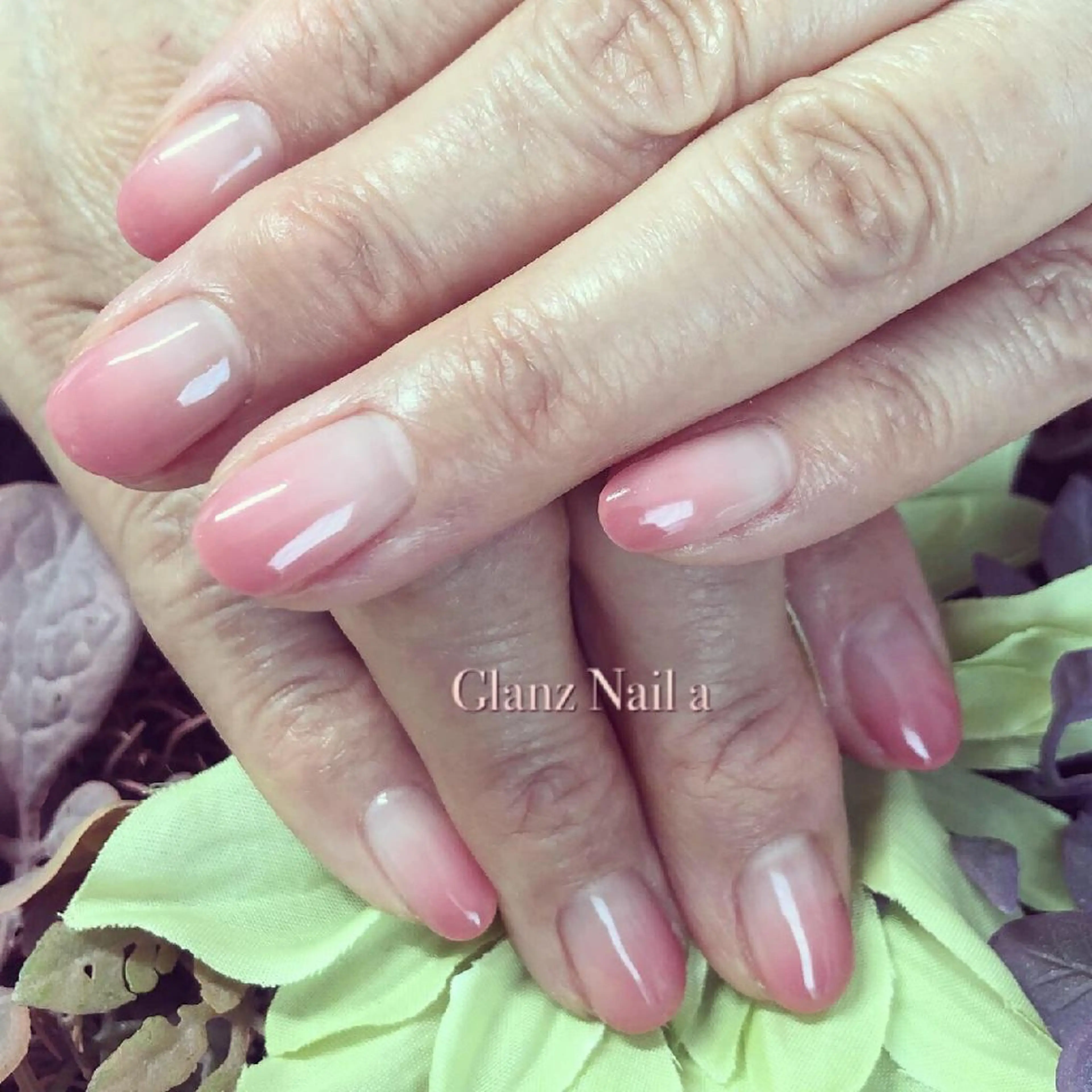 ネイル グラデーション ピンク Glanz  Nail aのネイルデザイン