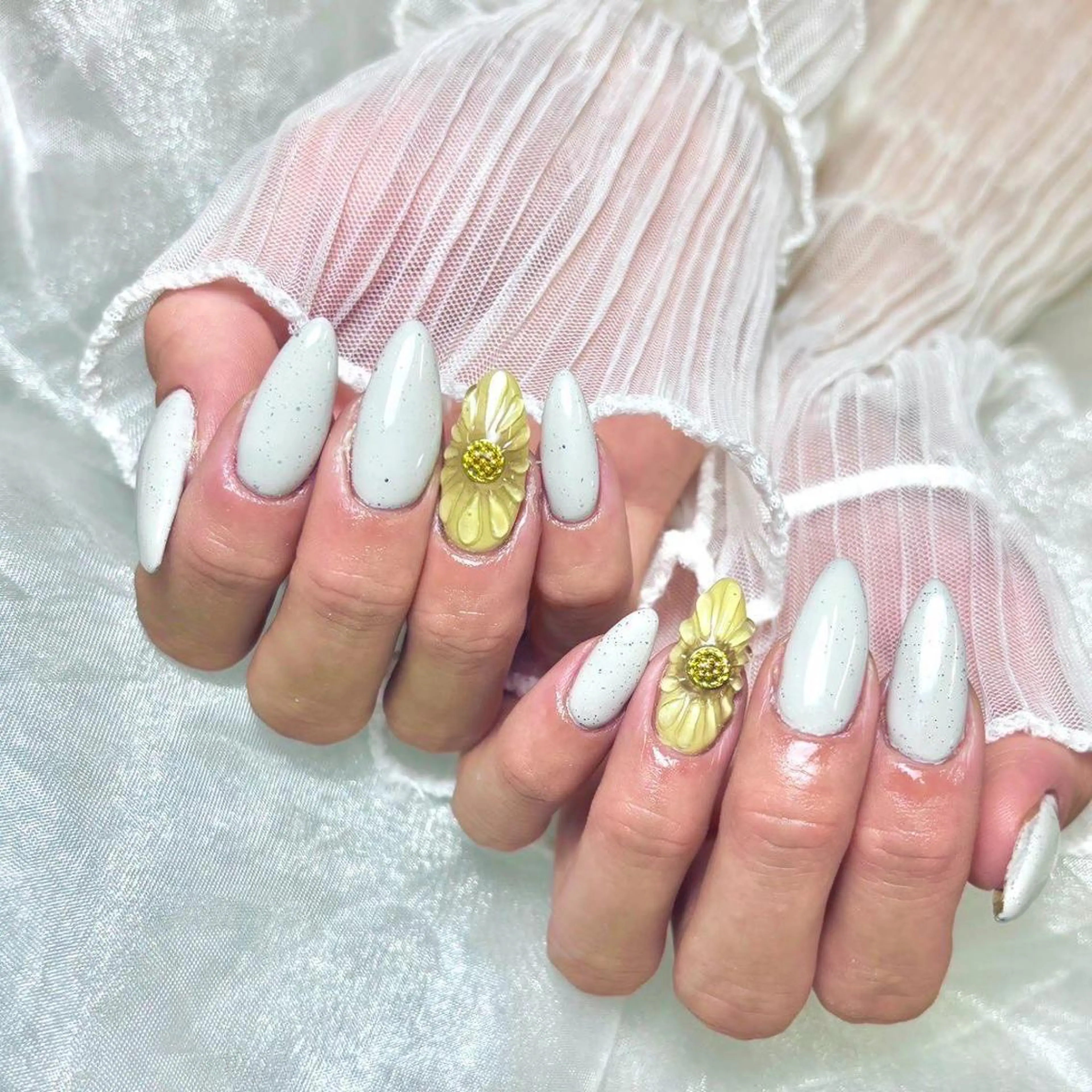 ネイル ボルドー チークネイル クリアネイル 成人式 フラッシュネイル みか/持ち込みアート パラジェル/長さだしのネイルデザイン