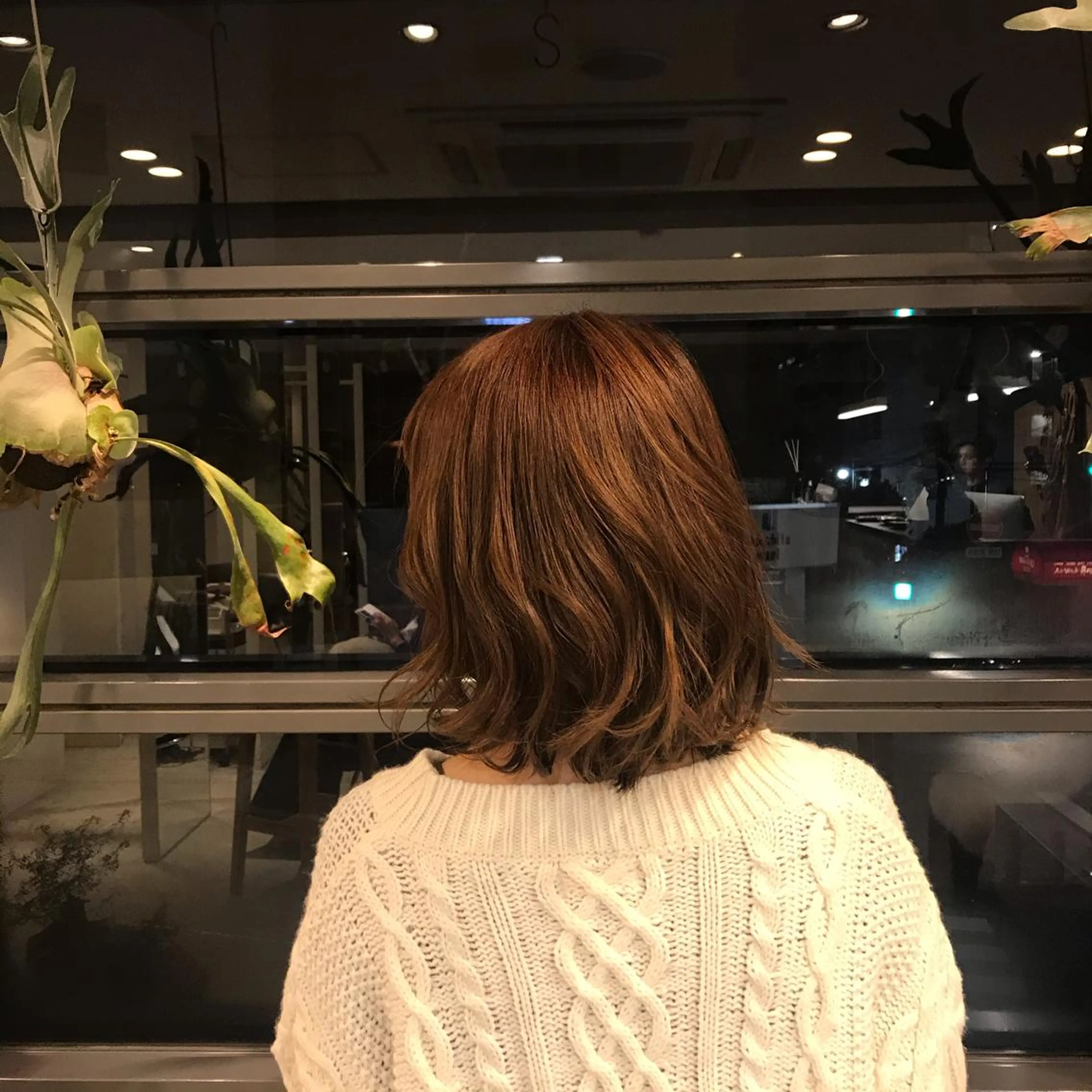 ミディアム 菅原 彩加のヘアスタイル
