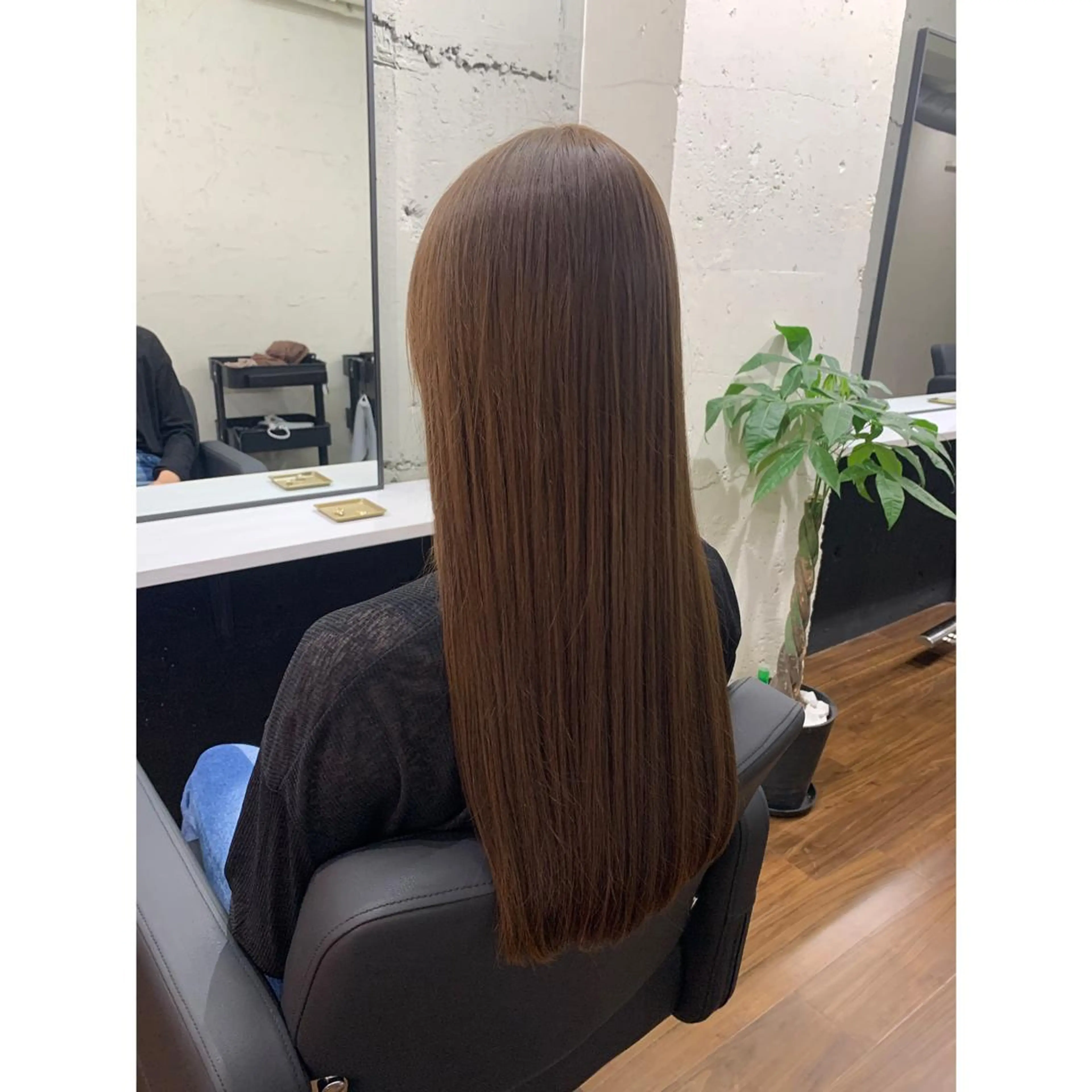 ロング 髪質改善専門　酸性ス トレート　縮毛矯正のヘアスタイル