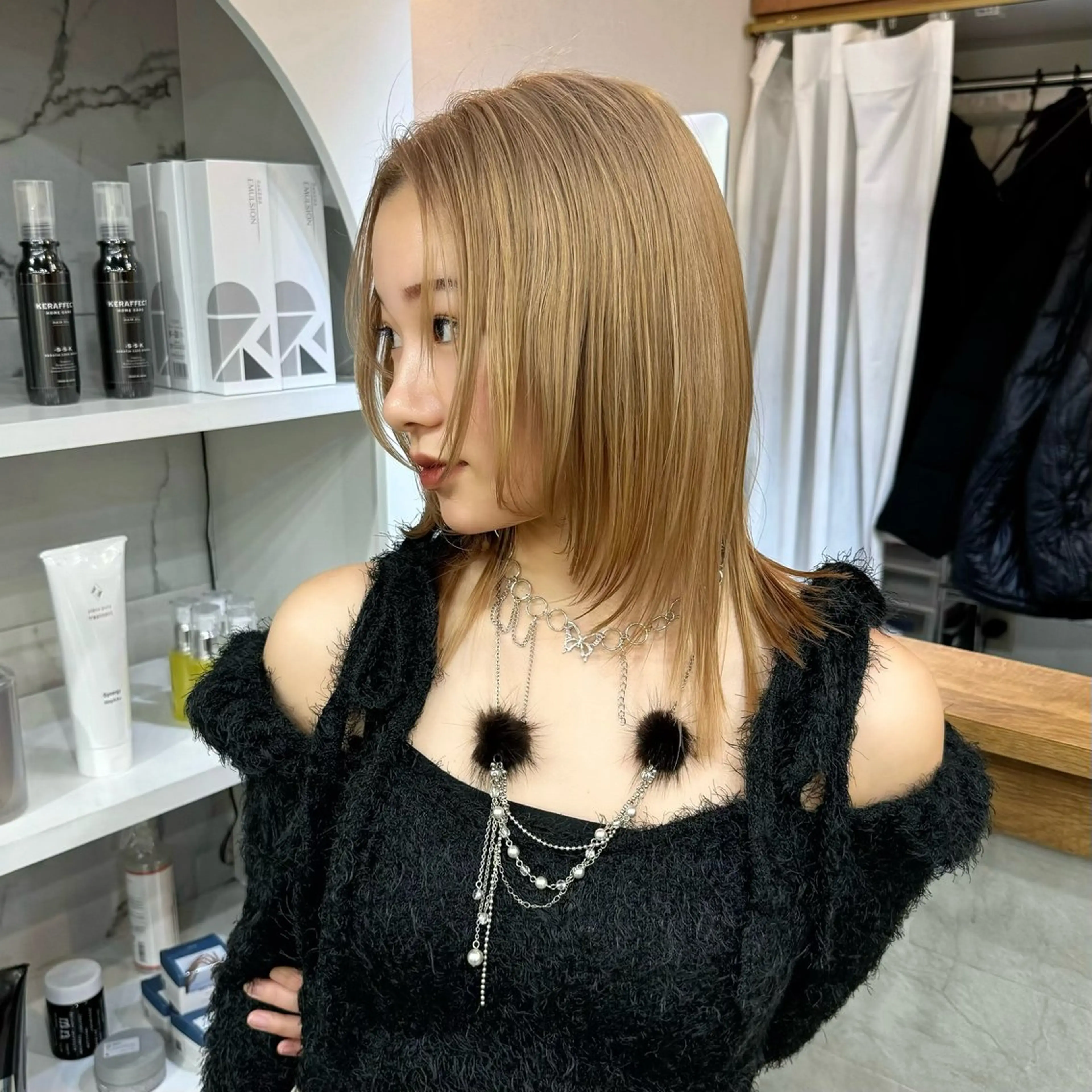 セミロング カラー 透明感ワンカラー梅田 ダブルカラー/川上のヘアスタイル