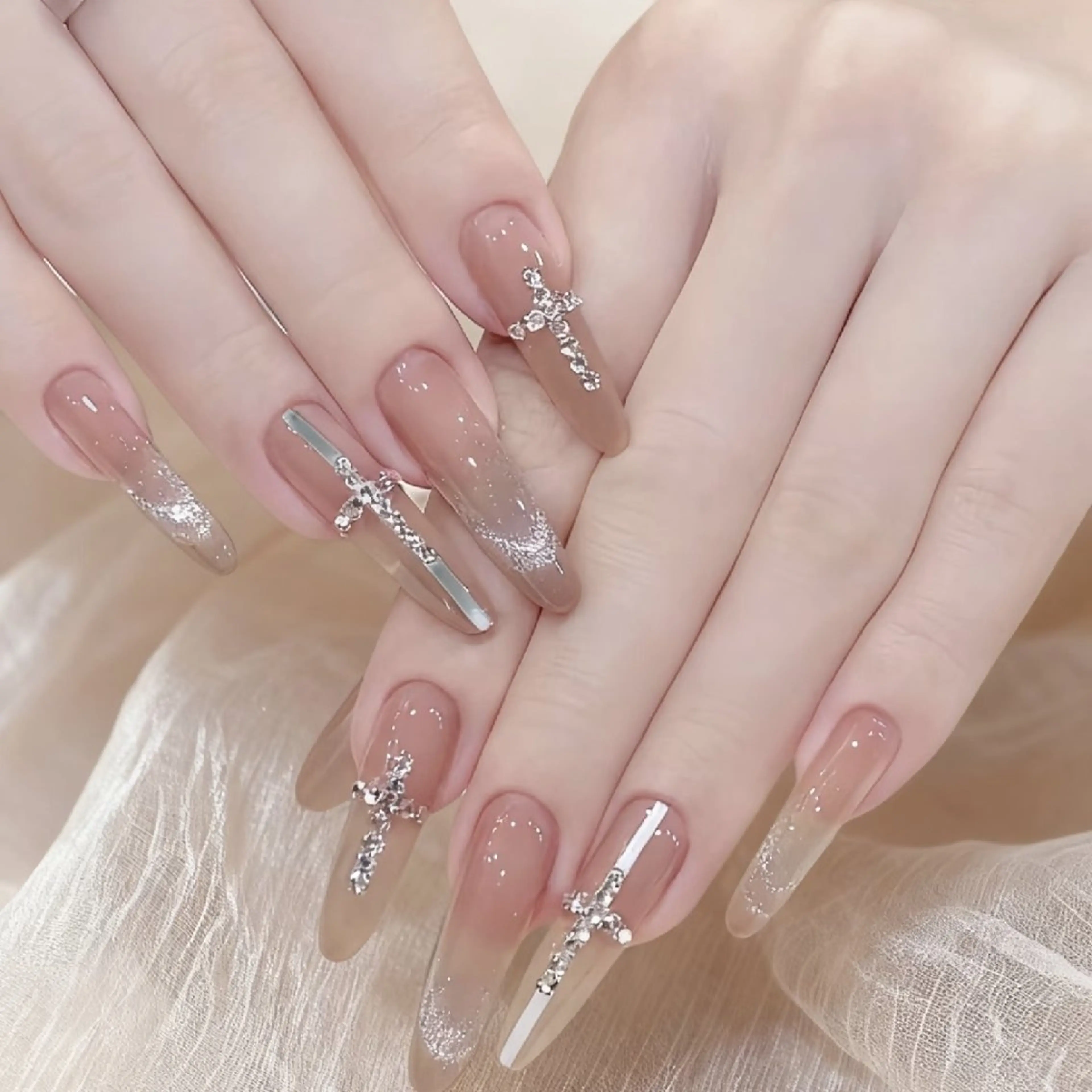 ネイル 鈴木 彩星のネイルデザイン