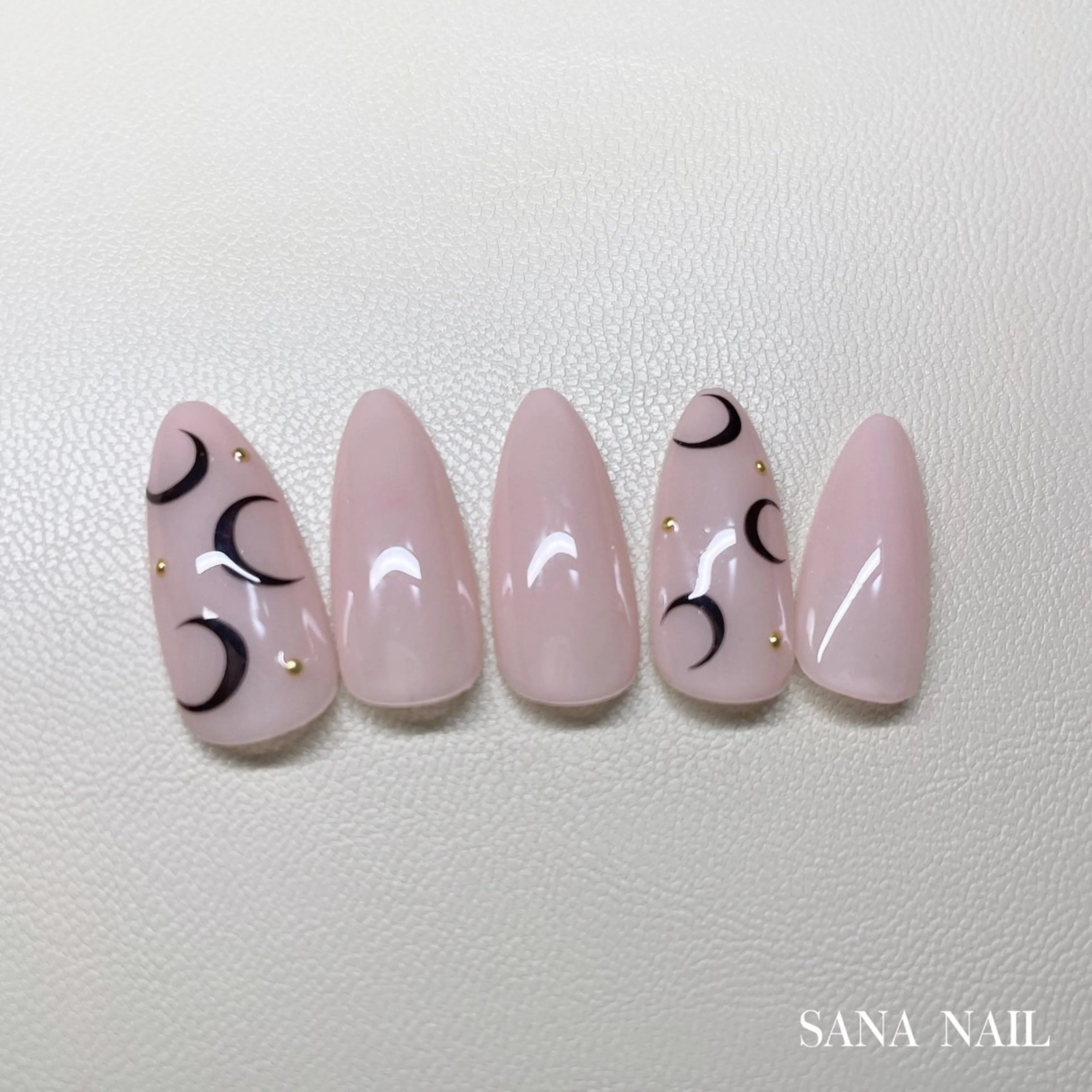 ネイル nailsalon SANANAILのネイルデザイン