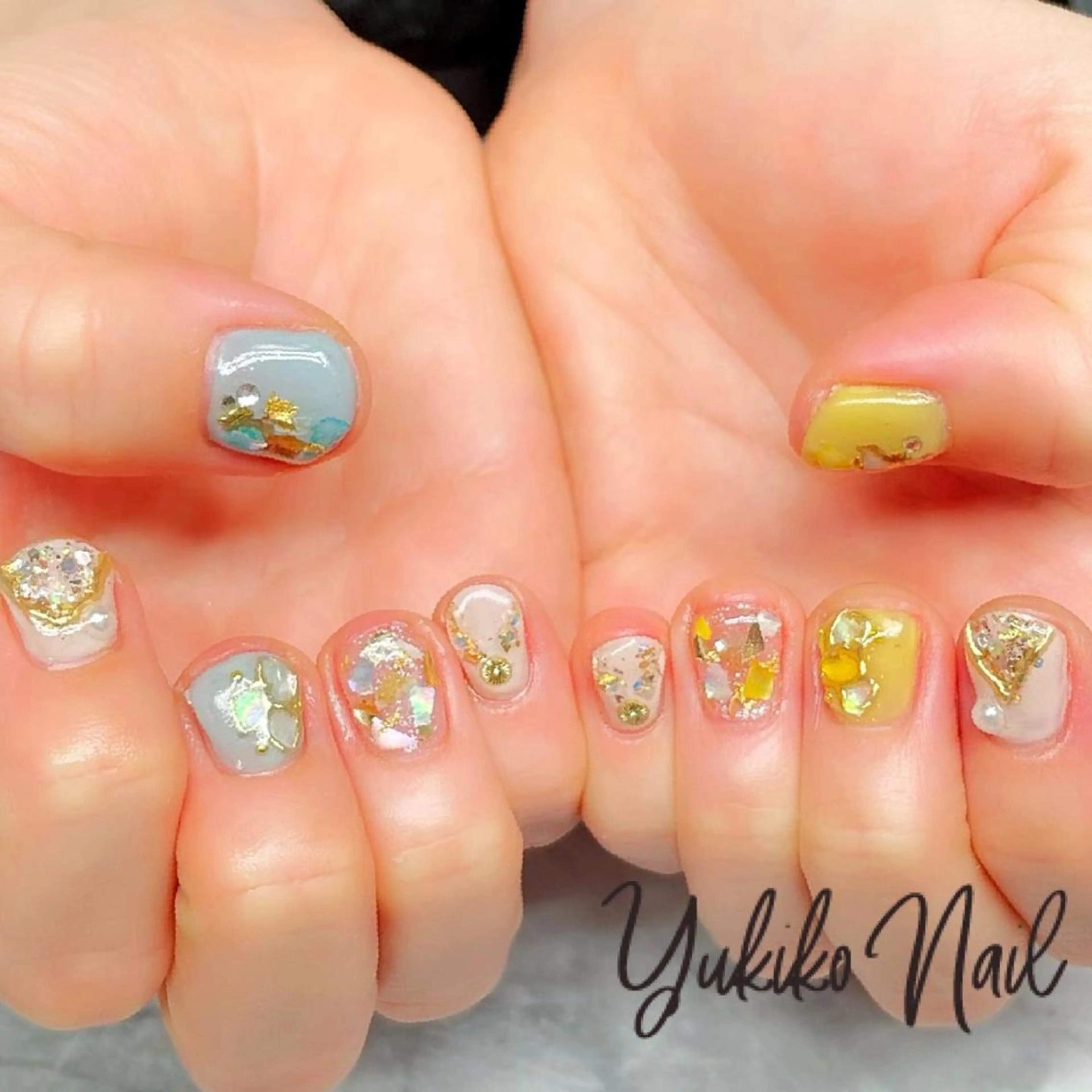 ネイル ゴージャス キラキラネイル 持ち込み ハンドネイル ユキコ ネイルのネイルデザイン