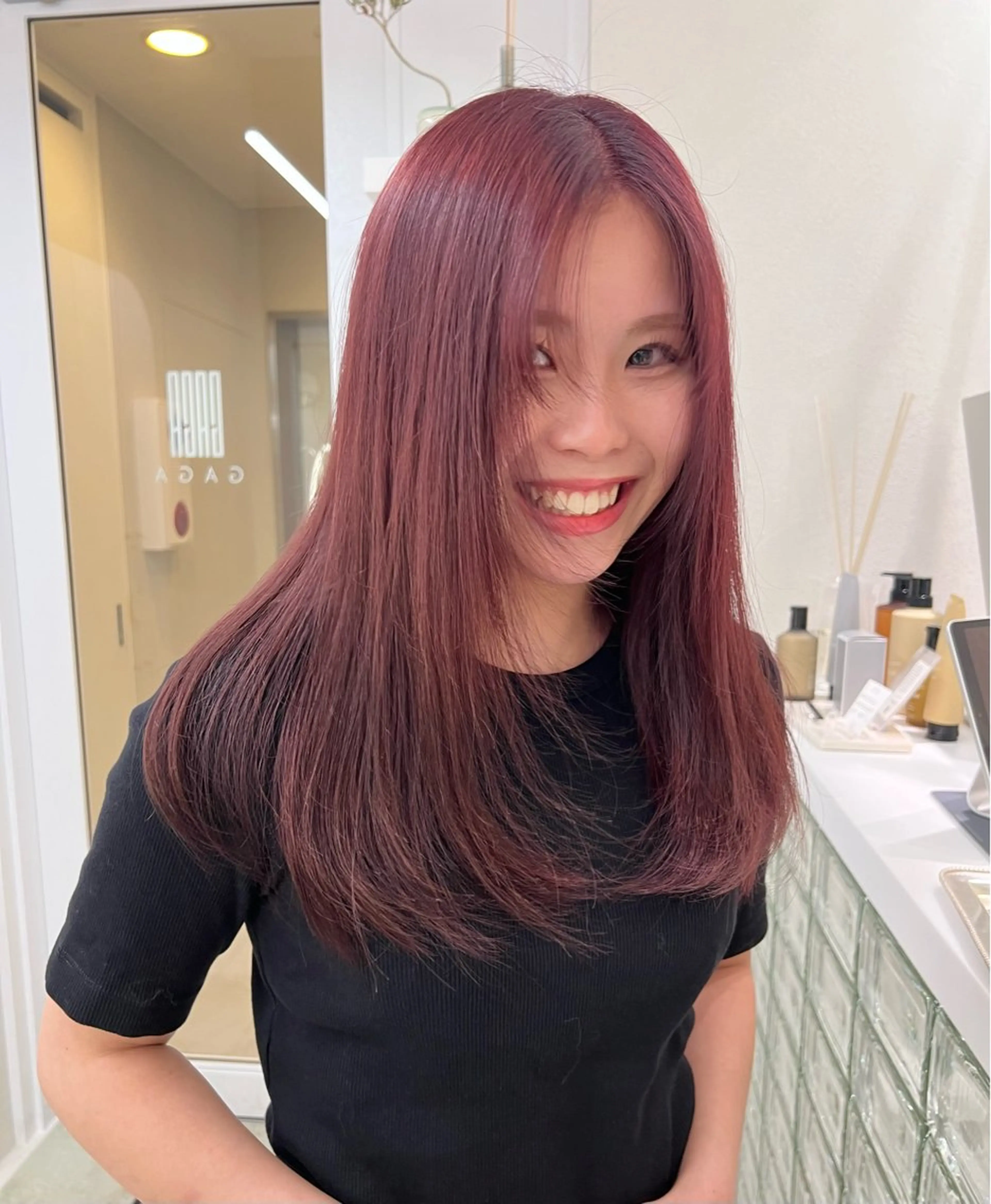 セミロング カラー GAGA所属・GAGA AMIKAのヘアスタイル