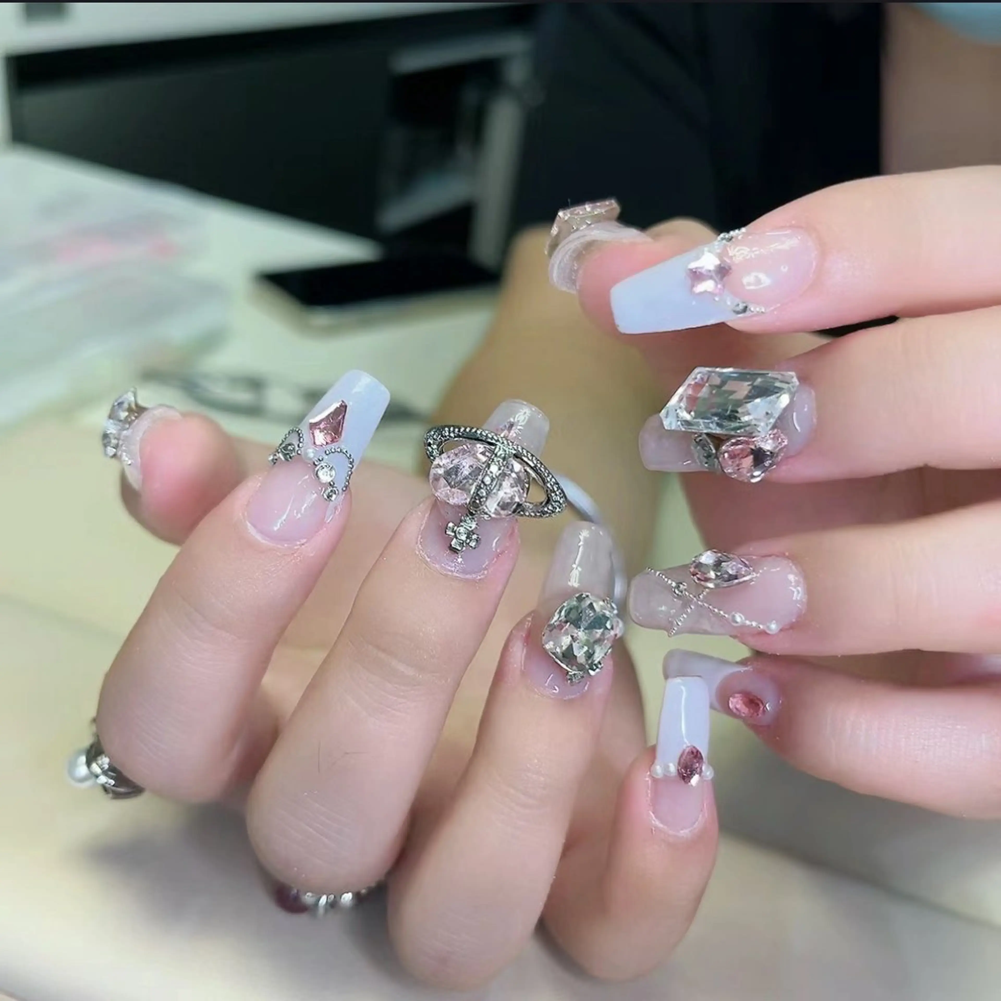 ネイル ハンドネイル ハンドケア 🍑 momo_nailのネイルデザイン