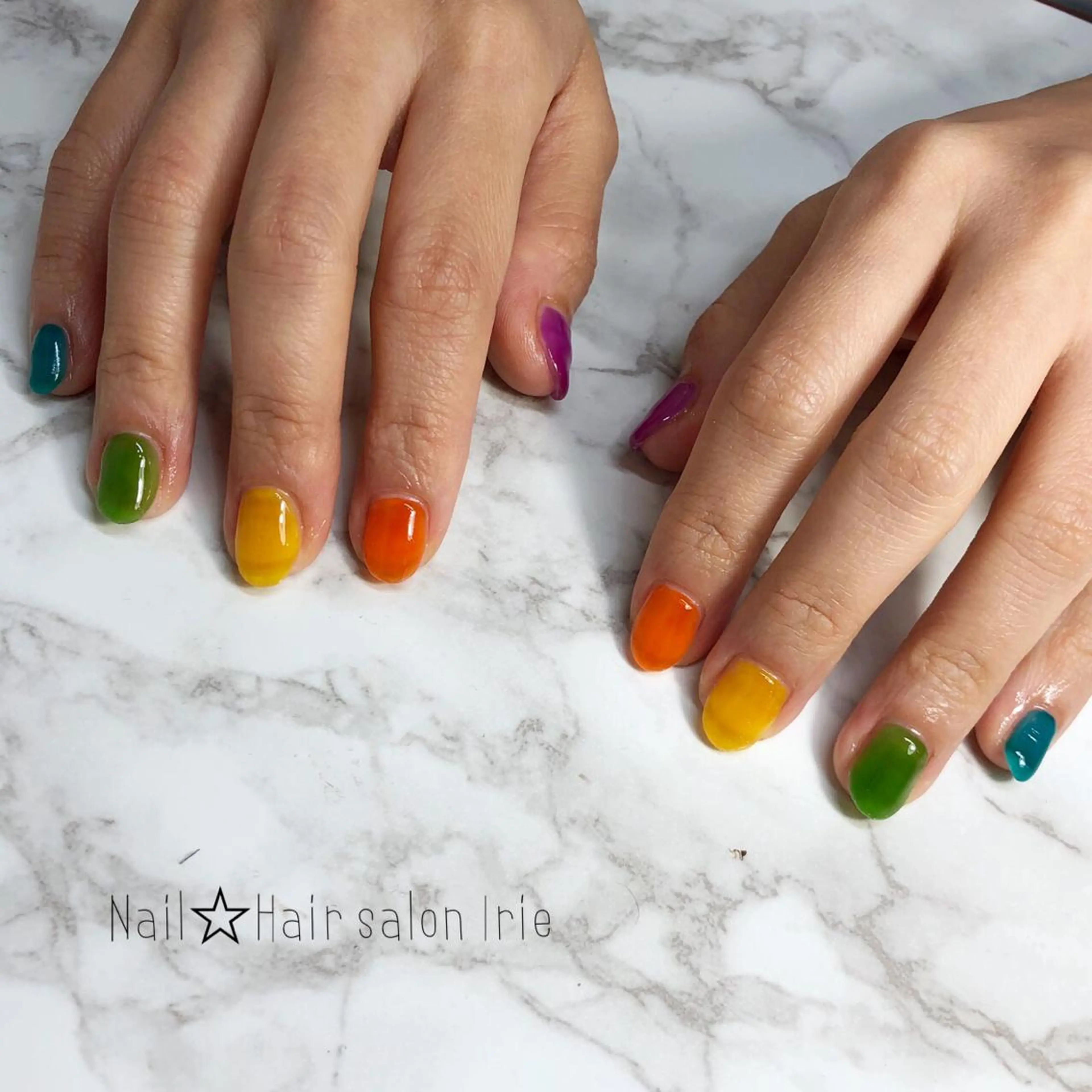 ネイル ハンドネイル ハンドケア Hair salon Irie所属・與儀 知佳のネイルデザイン