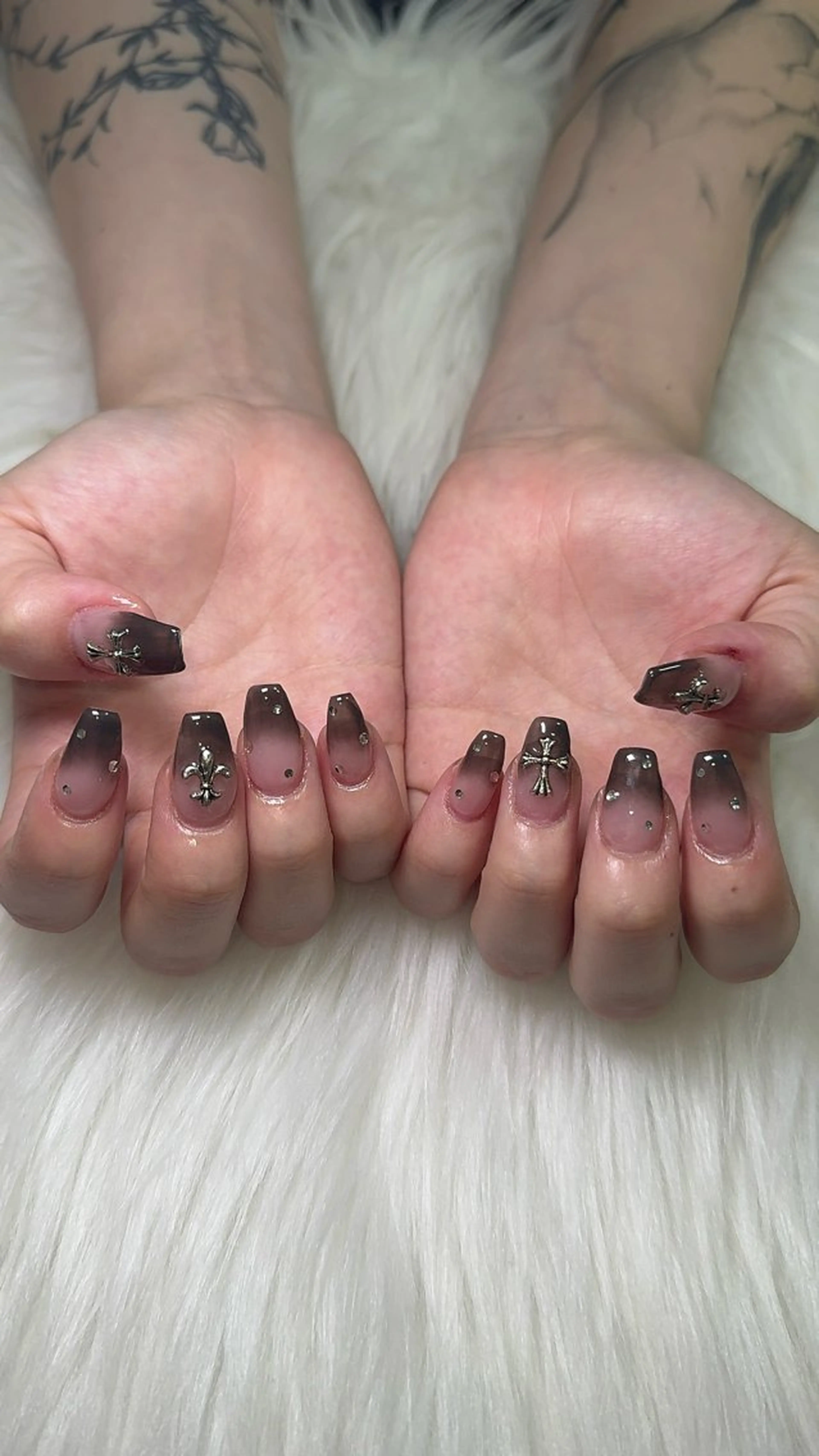 ネイル ハンドネイル 黒川 実祐のネイルデザイン