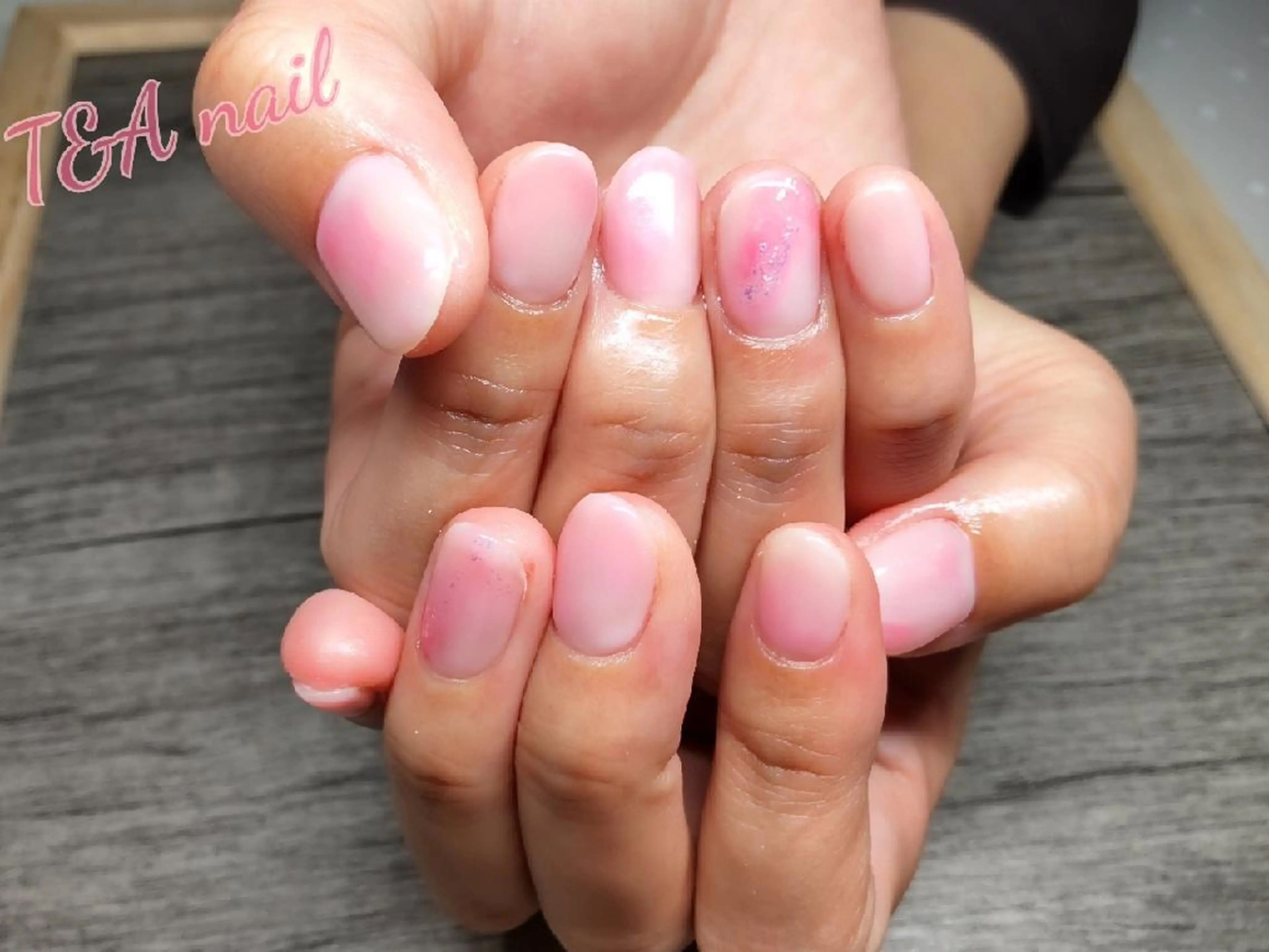 ショート ネイル ジェルネイル ニュアンスネイル ピンク スカルプネイル 春ネイル ハンドネイル T&A nailのネイルデザイン