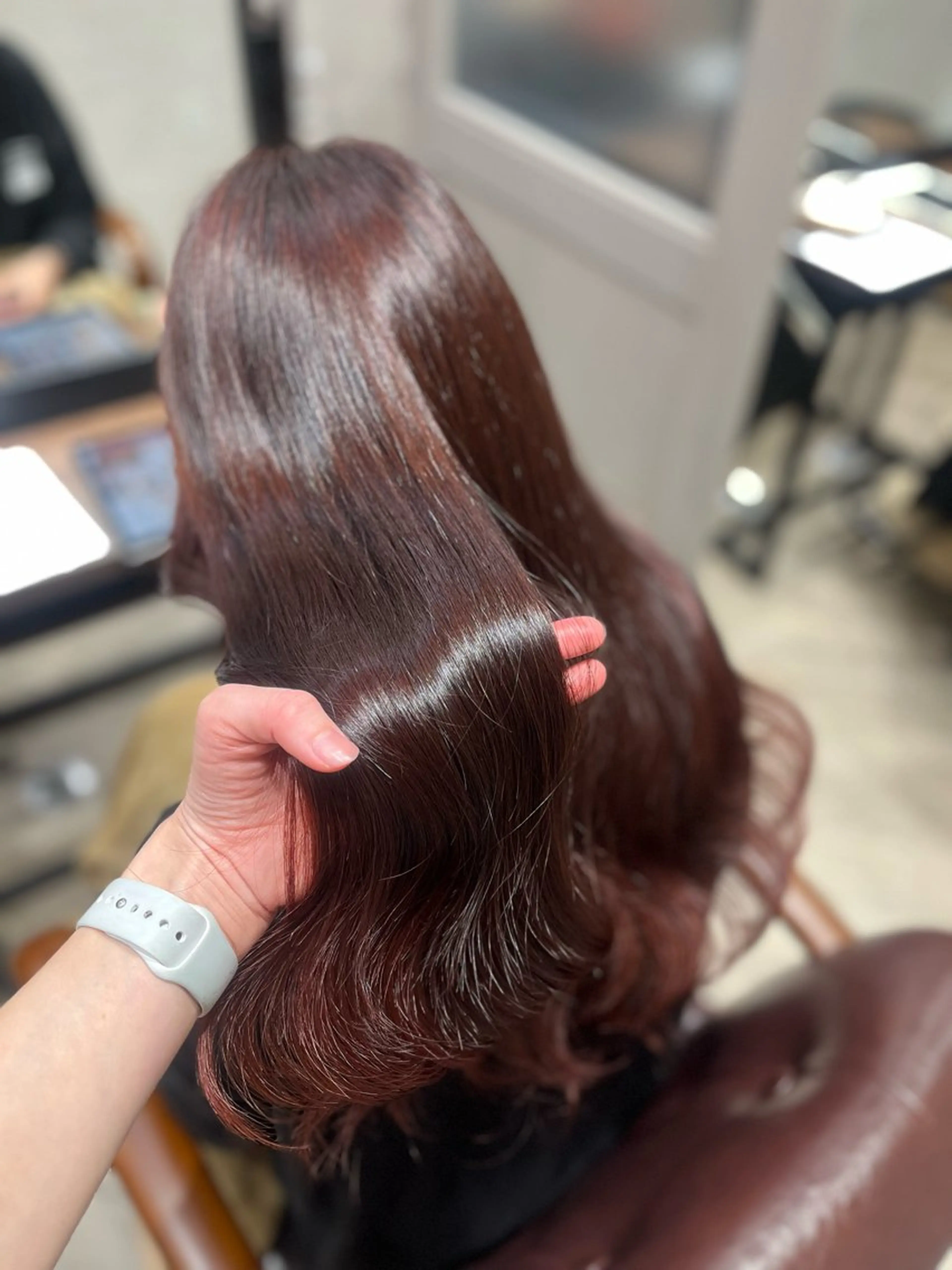 ロング カラー ブリーチ ブリーチなしカラー レッドカラー 🫧ぷる艶カラー🫧 Yuubi🦩のヘアスタイル