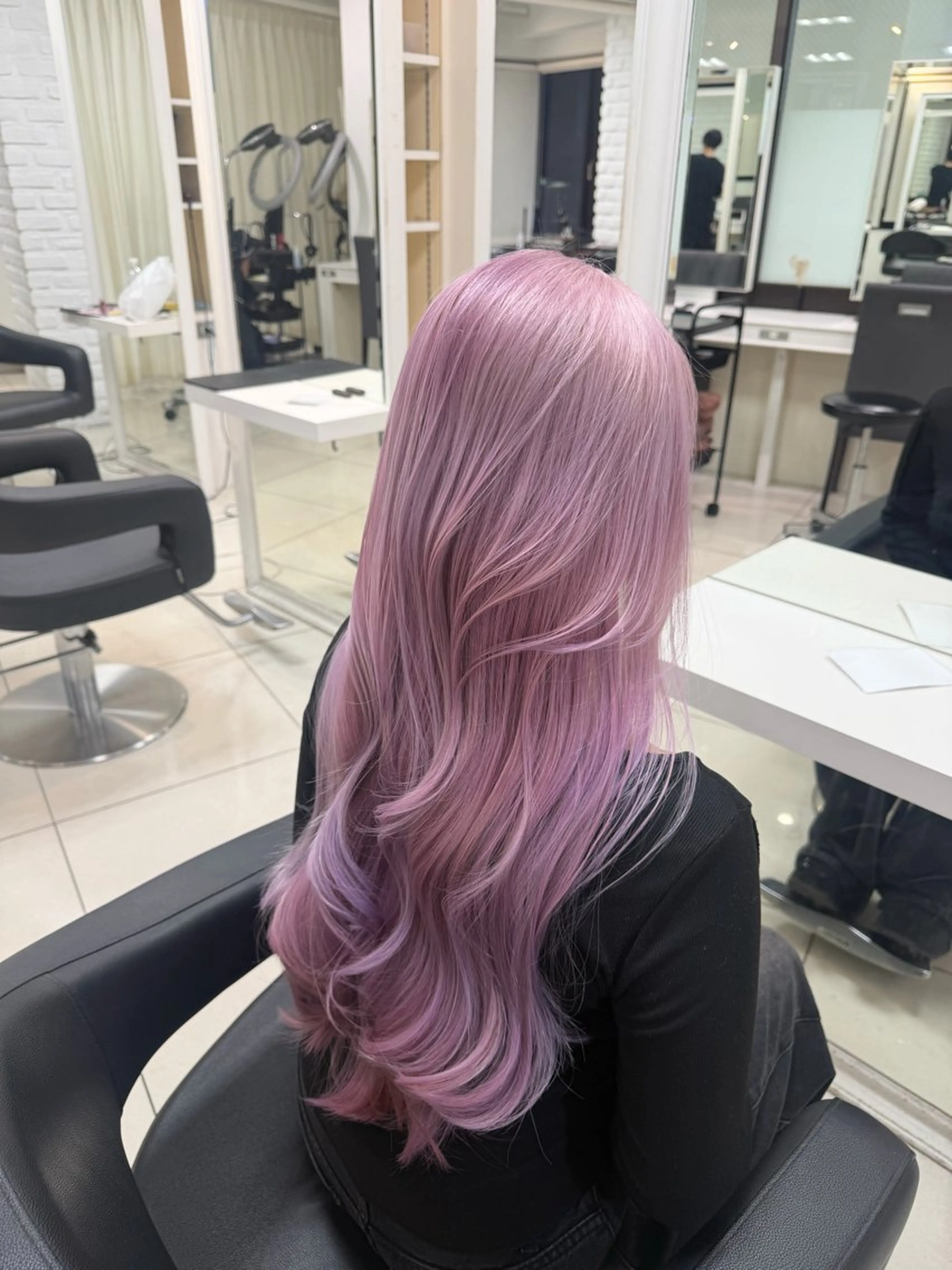 【ダメージレスカラー🎀🎶】プレミアムカラー（ロング料金❌）➕艶髪トリートメント✨️の写真