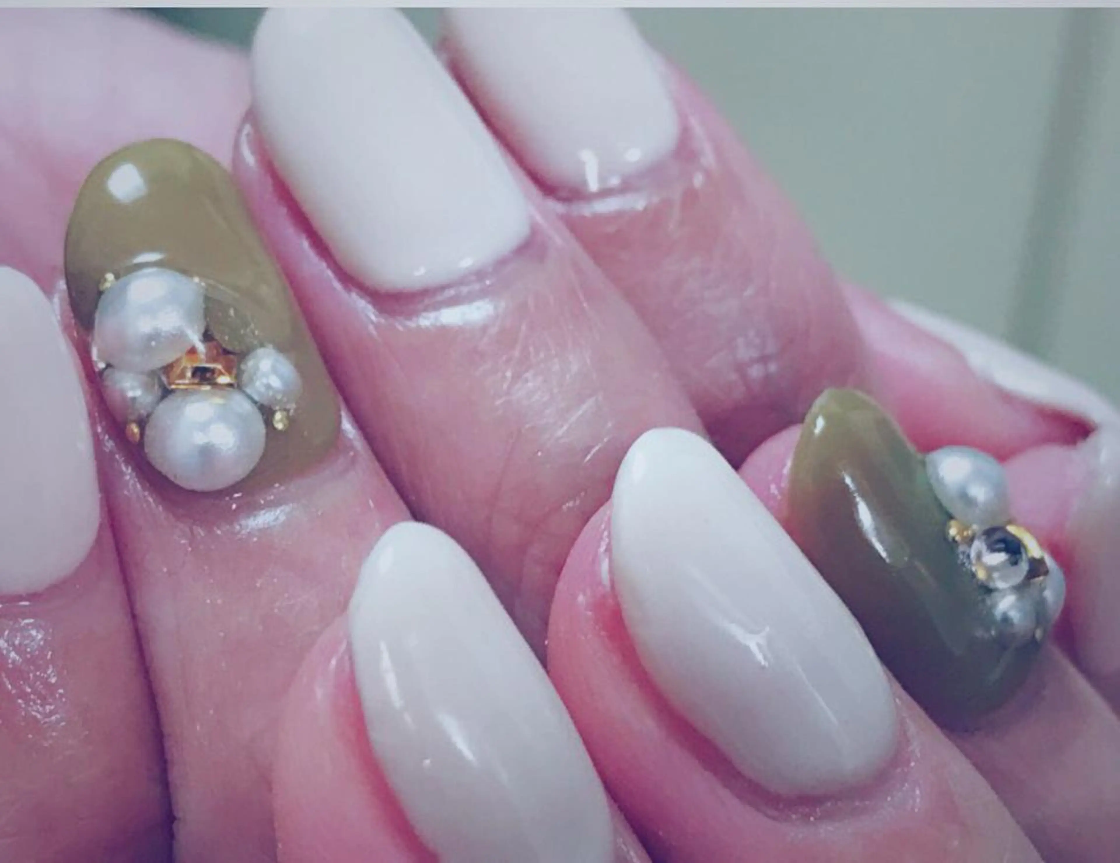 ショート ネイル ストーンネイル nail&eye Aoのマツエク・マツパデザイン