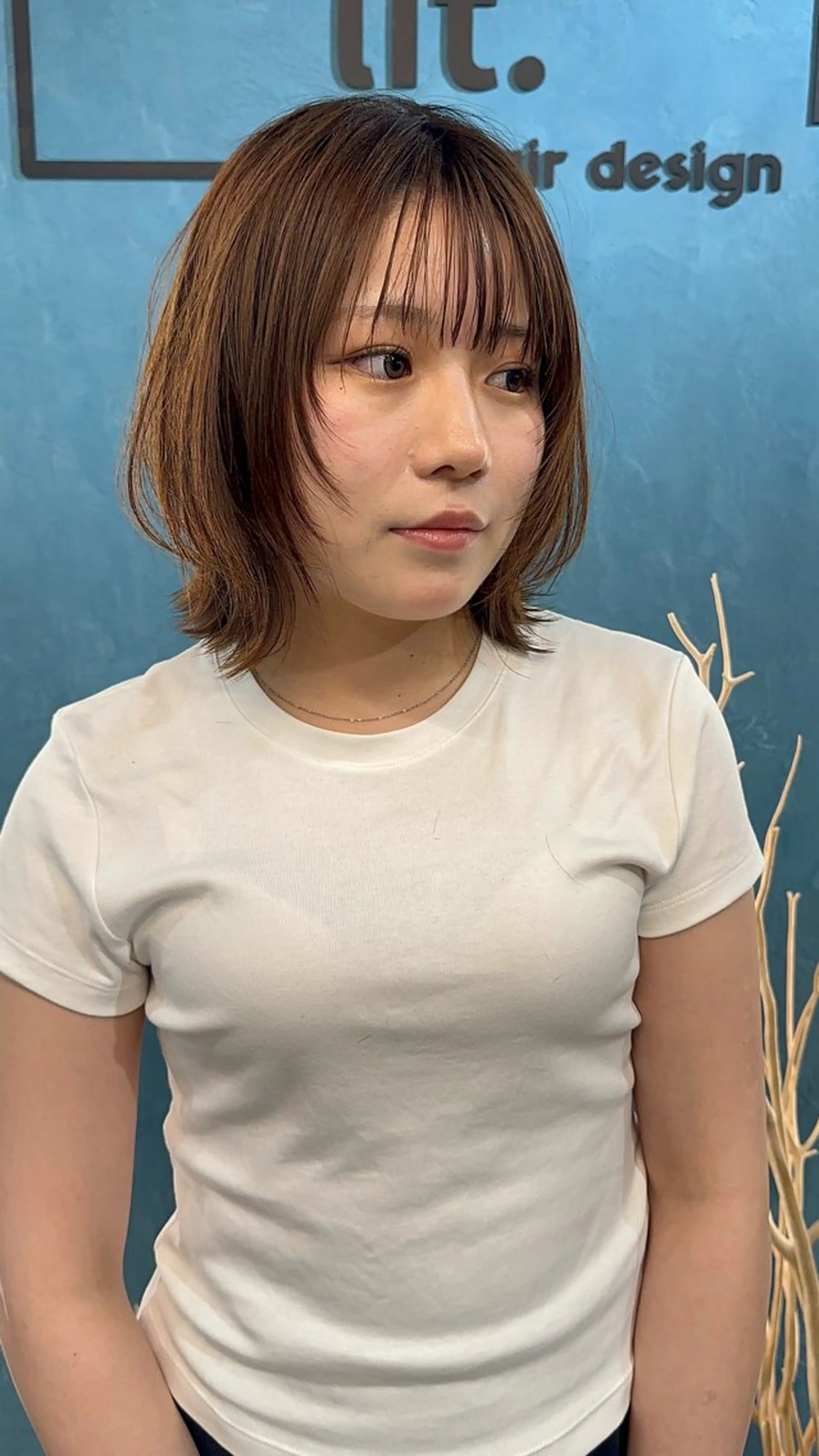 ミディアム くびれヘア 顔まわりレイヤー レイヤーカット 小顔カット lit.所属・【lit.】SATO HIROSHIのヘアスタイル