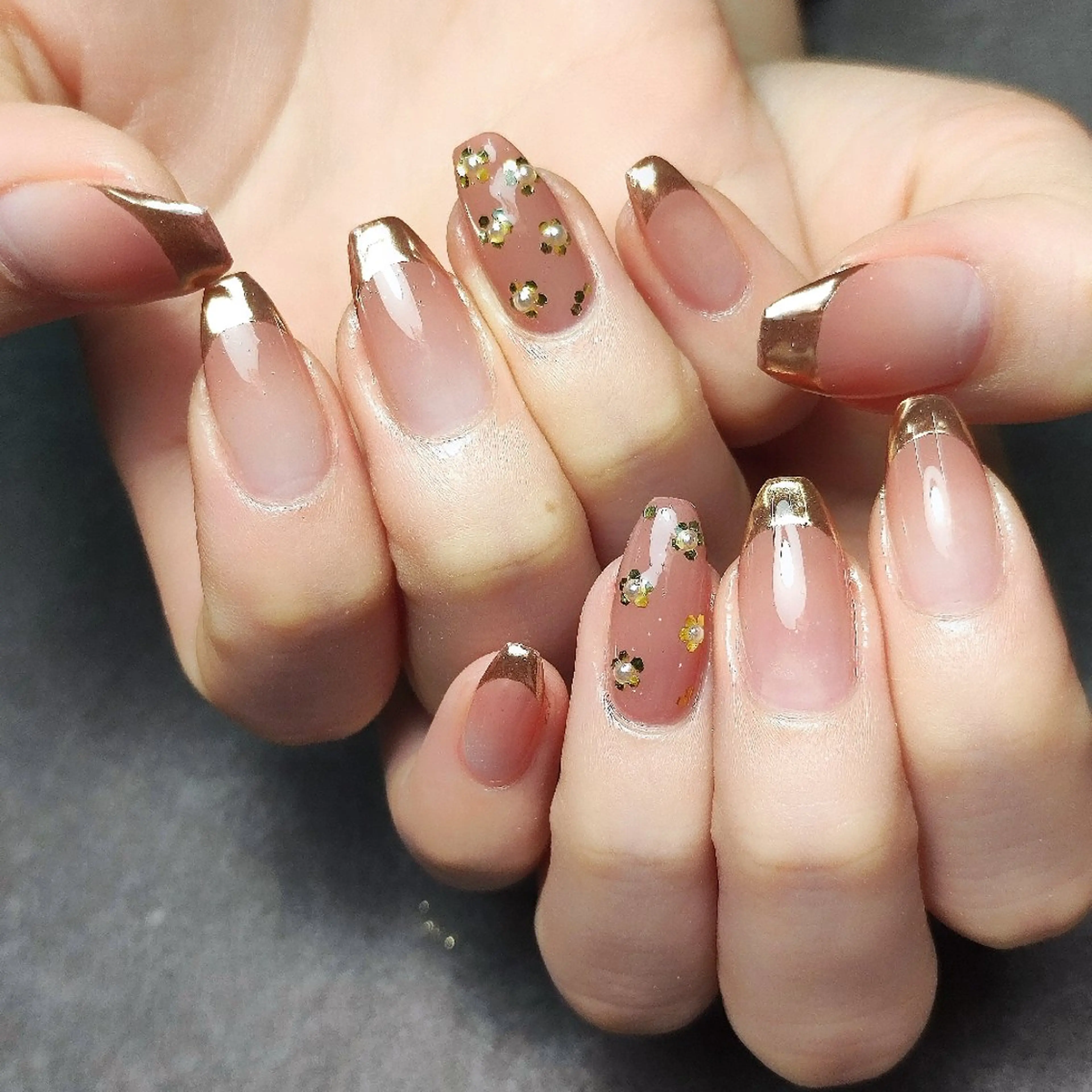 ネイル アートネイル フラワーネイル フレンチネイル ミラーネイル ハンドネイル 個人サロン saltnailのネイルデザイン