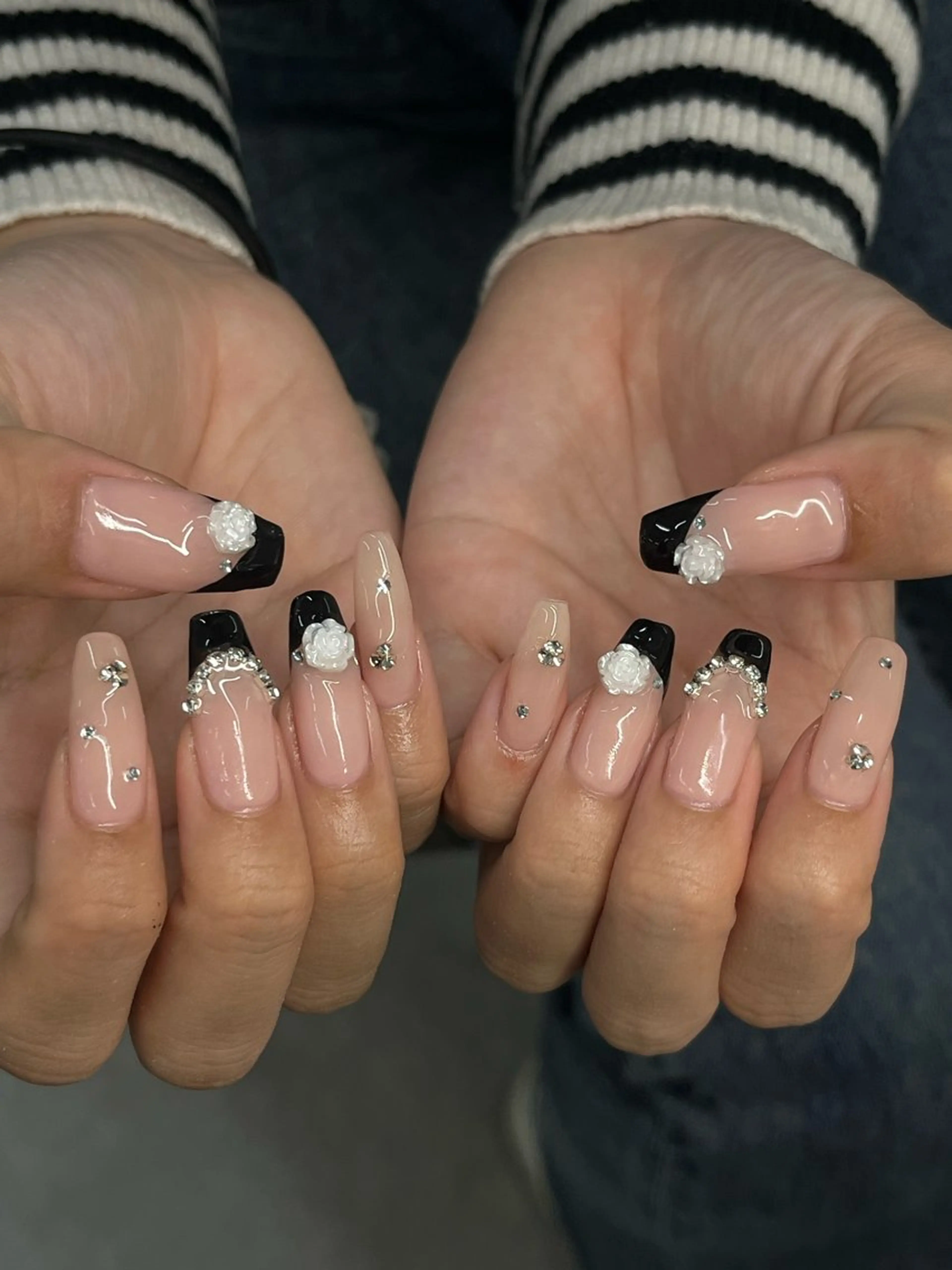 ネイル ハンドネイル schon 🎀saraのネイルデザイン