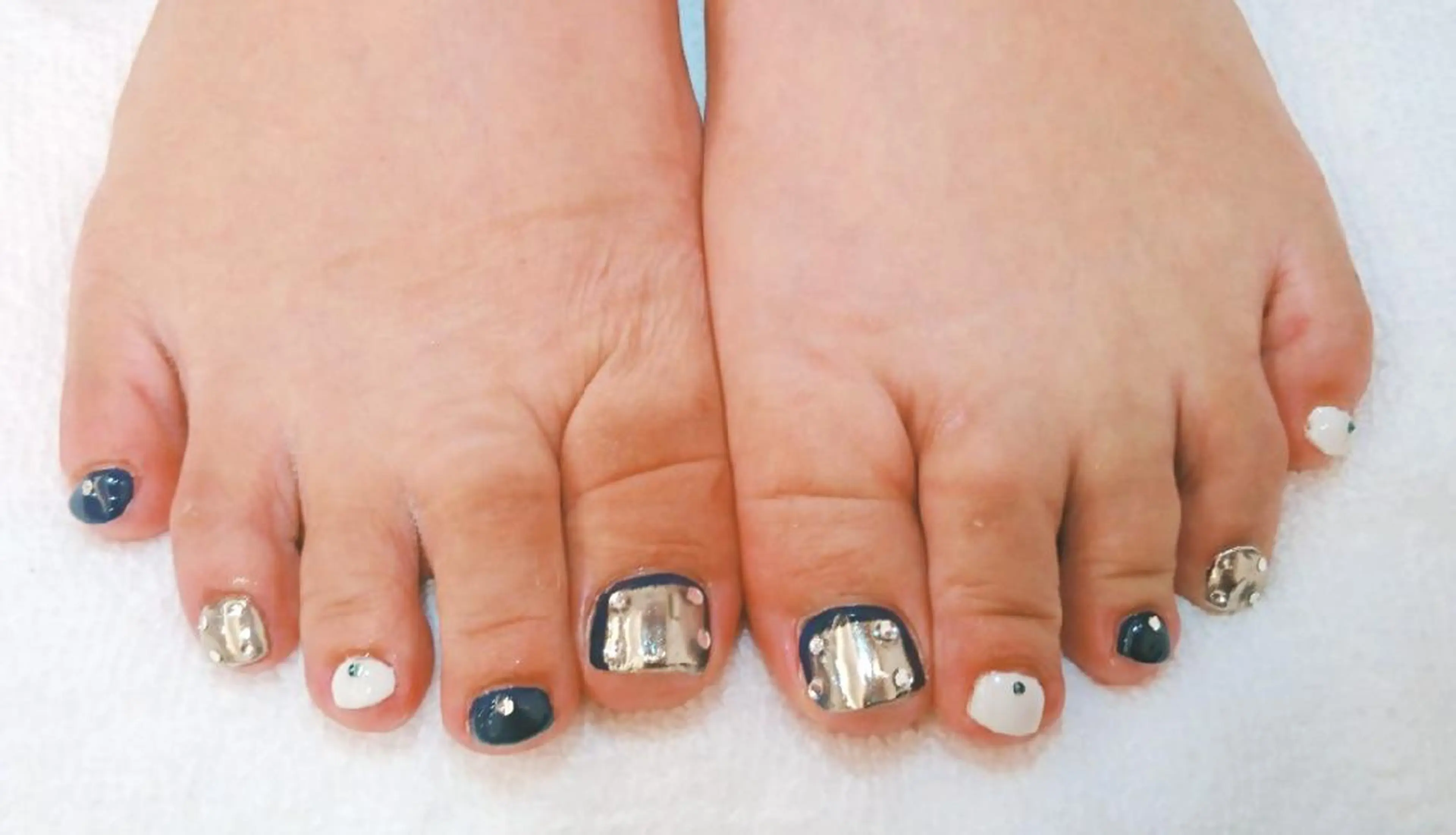 ネイル マツエク・マツパ ミラーネイル Bianca TANAKAのネイルデザイン