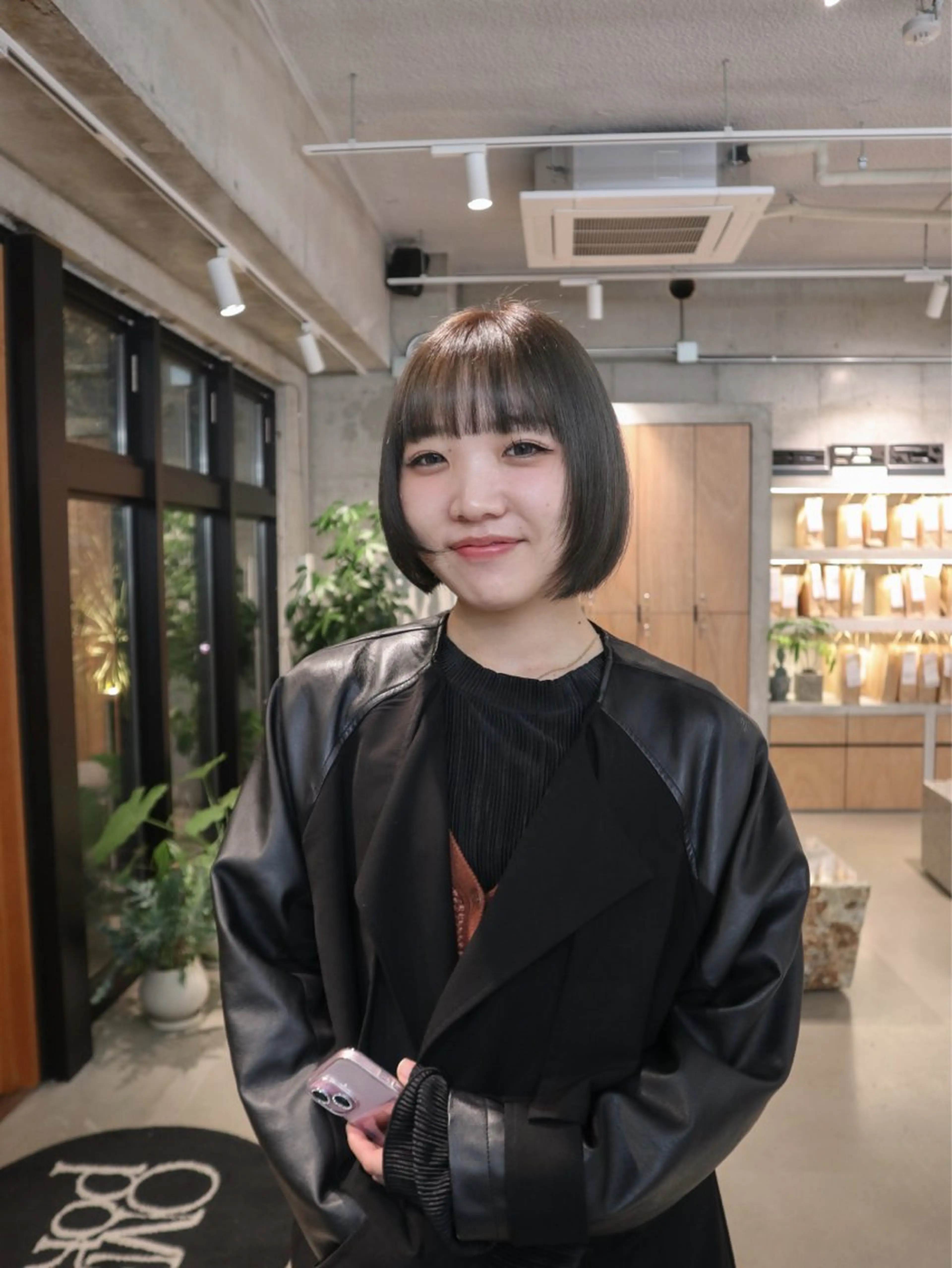 ショート カラー 透明感カラー グレージュ オリーブグレージュ オリーブグレー ヘアカラー 中川楓馬/ブリーチ モデル/名古屋カラーのヘアスタイル