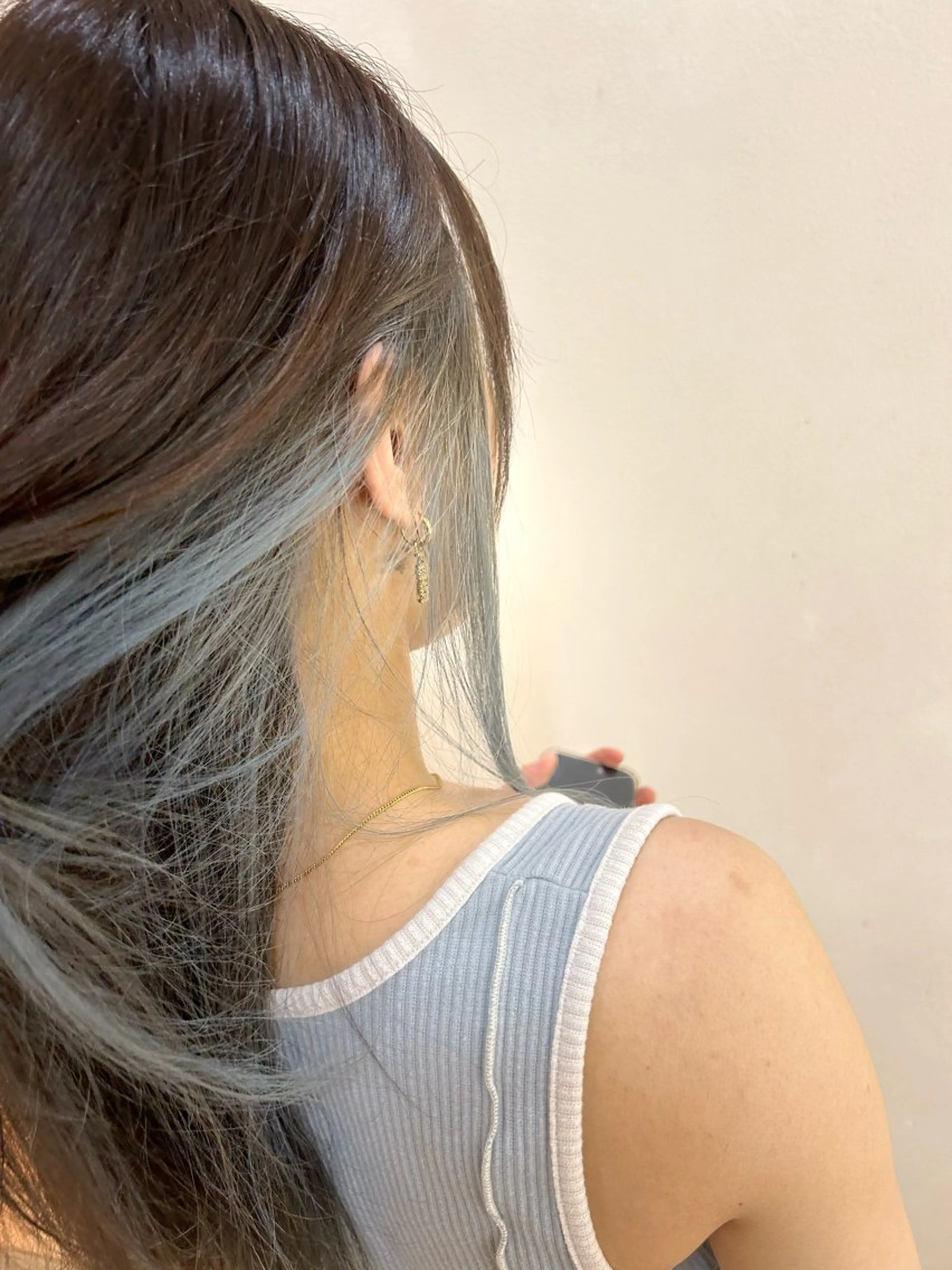 ロング カラー アッシュ グレージュ ヘアカラー トリートメント デザインカラー/ 推しの配色　肥後のヘアスタイル