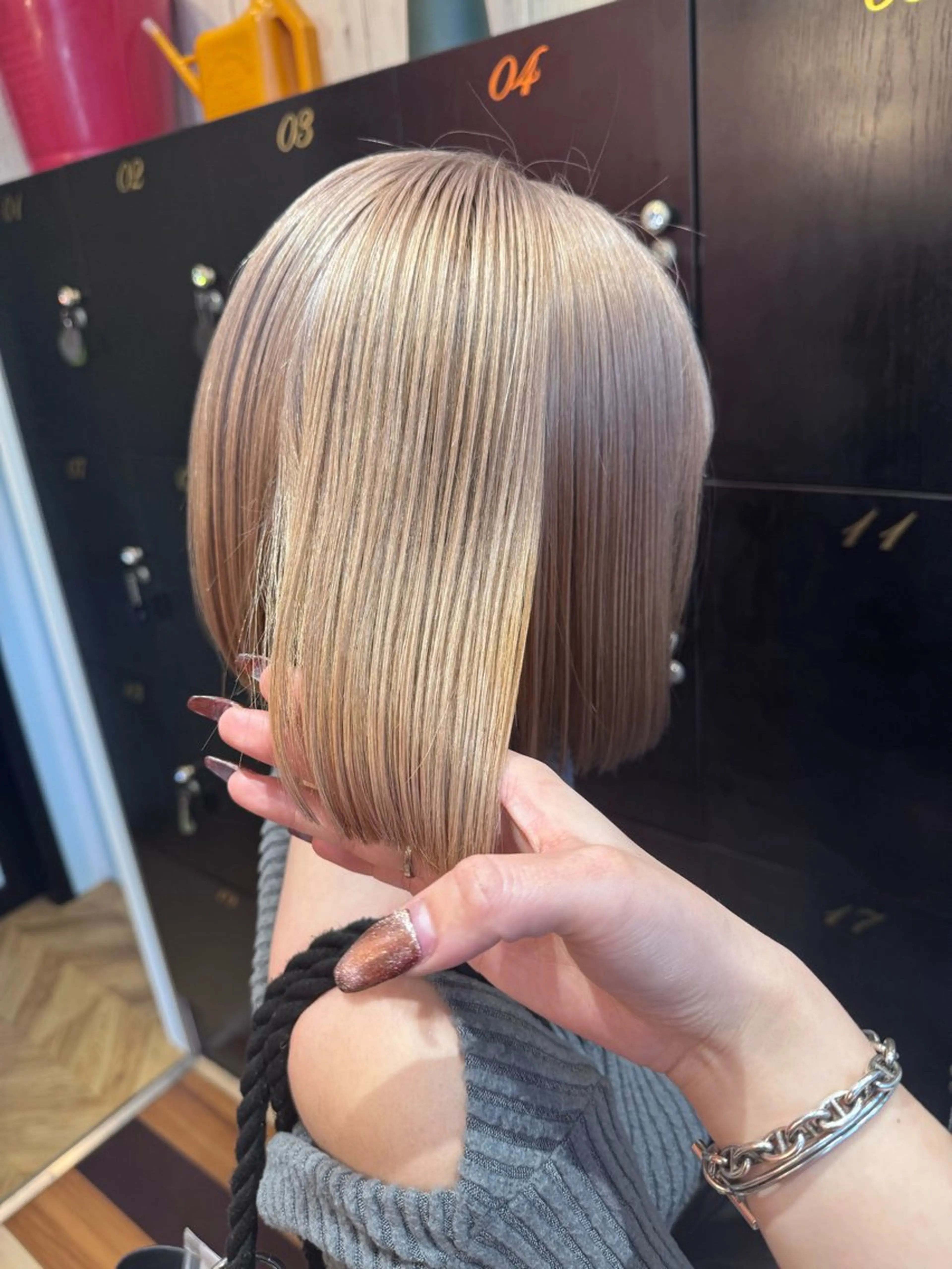 ミディアム ヘアカラー 🧸 EARTH 佃 萌海 ☁️のヘアスタイル