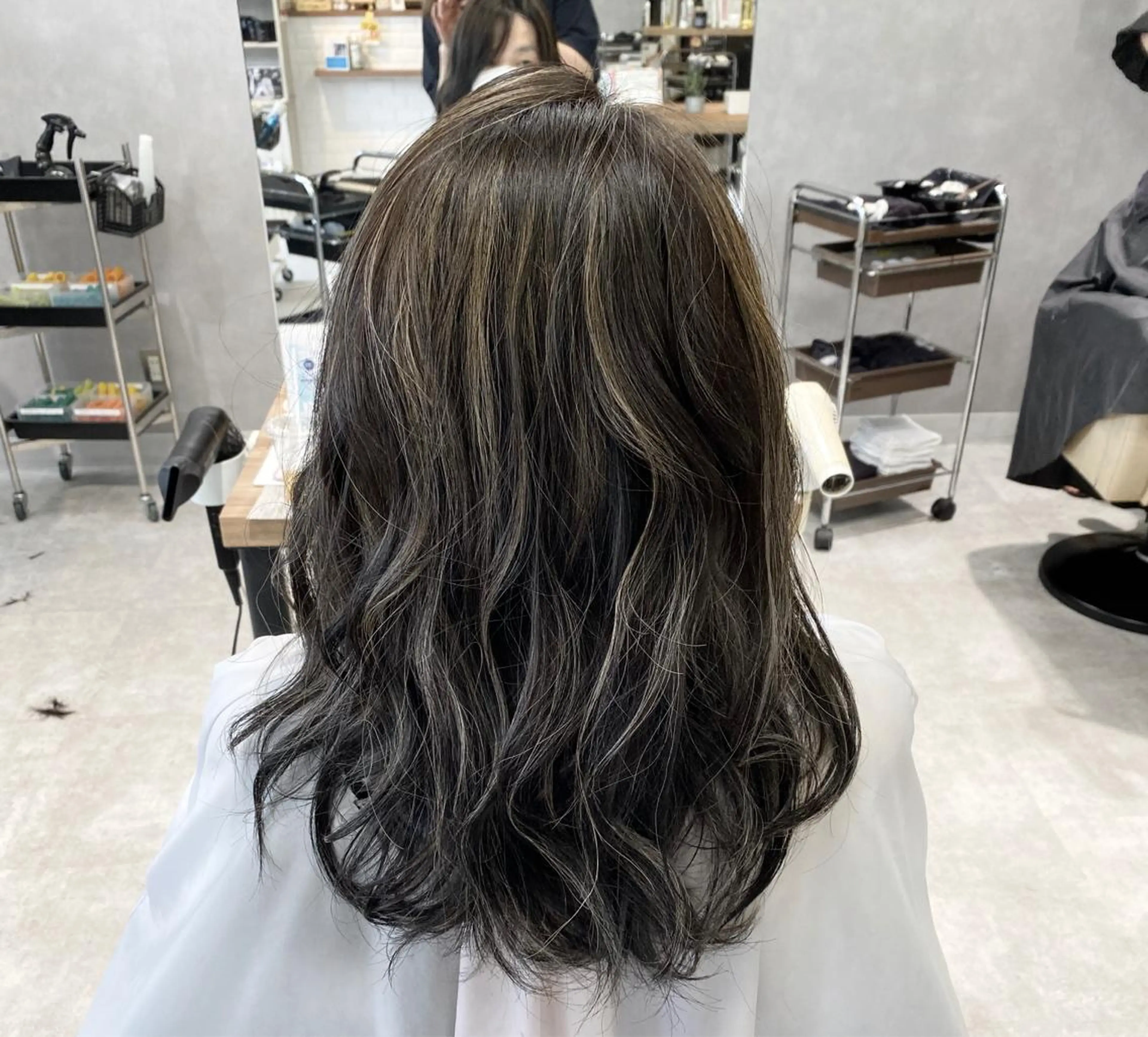 ロング 【髪質改善 艶髪】 布川 莉穂のヘアスタイル