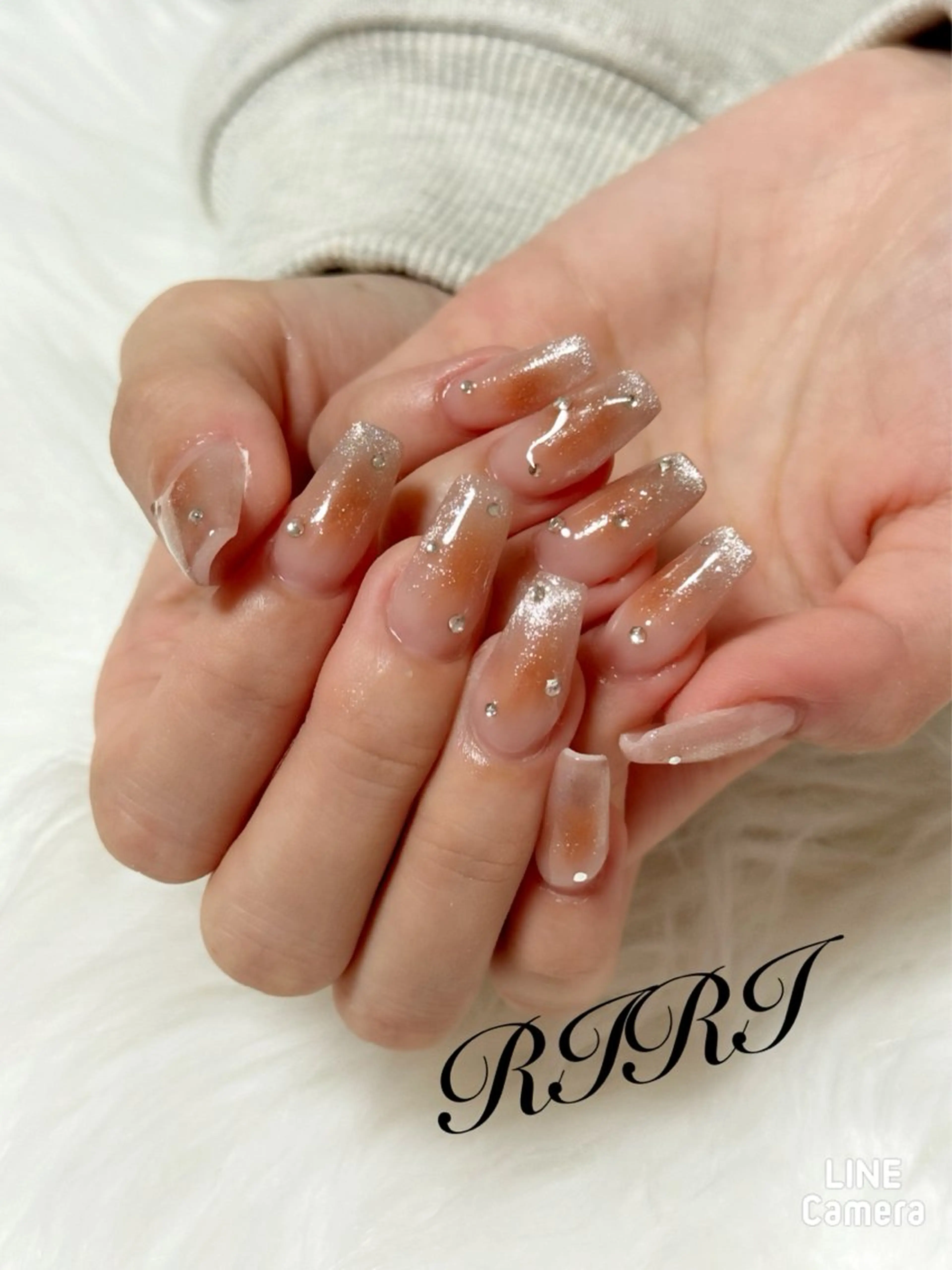 ネイル チークネイル ジェルネイル ロングネイル スカルプネイル シンプルネイル ハンドネイル riri オーナーのネイルデザイン