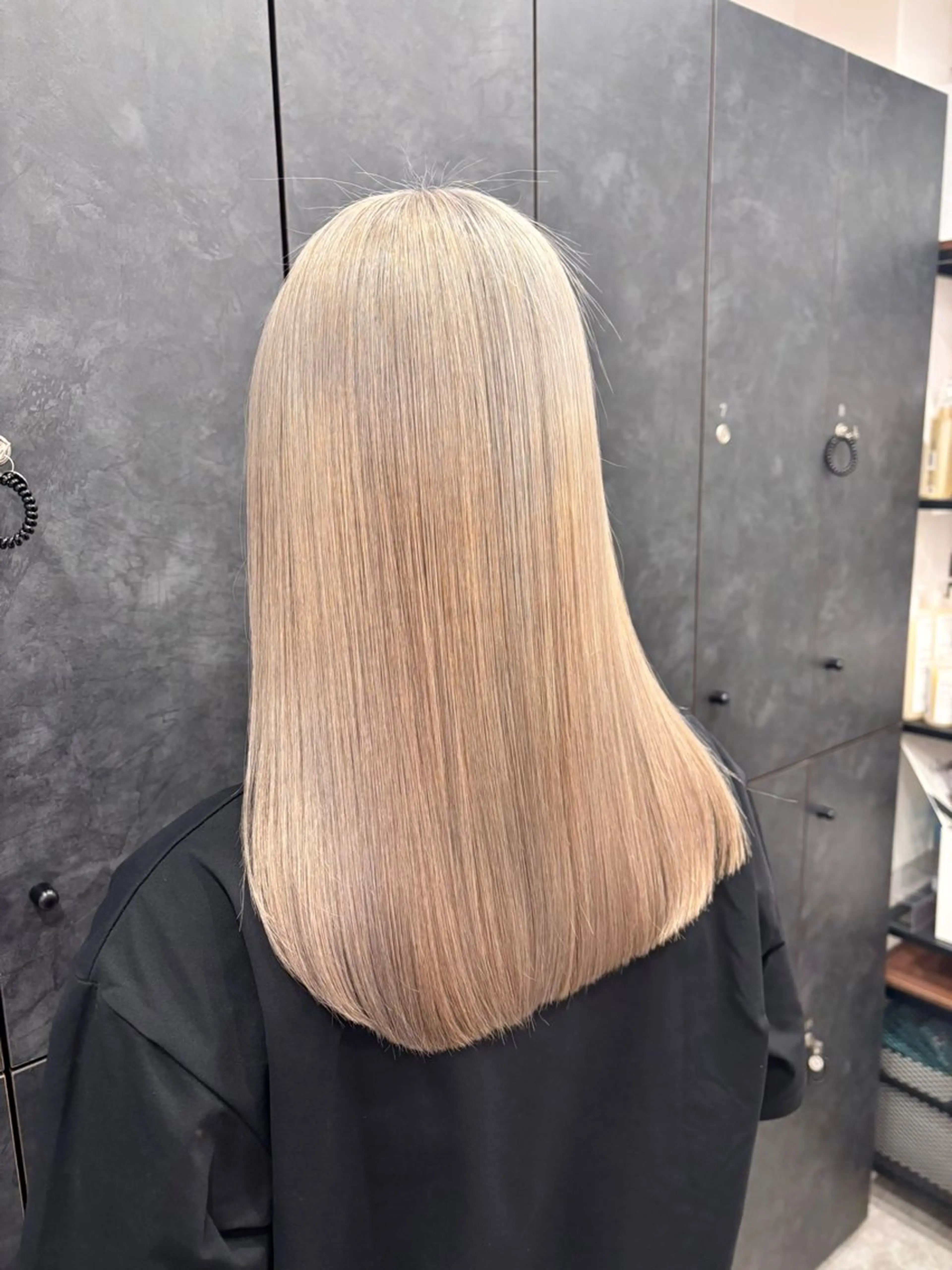 ロング カラー カット ヘアカラー トリートメント Ｖｉｏｔ  銀座 樋口 桃佳のヘアスタイル