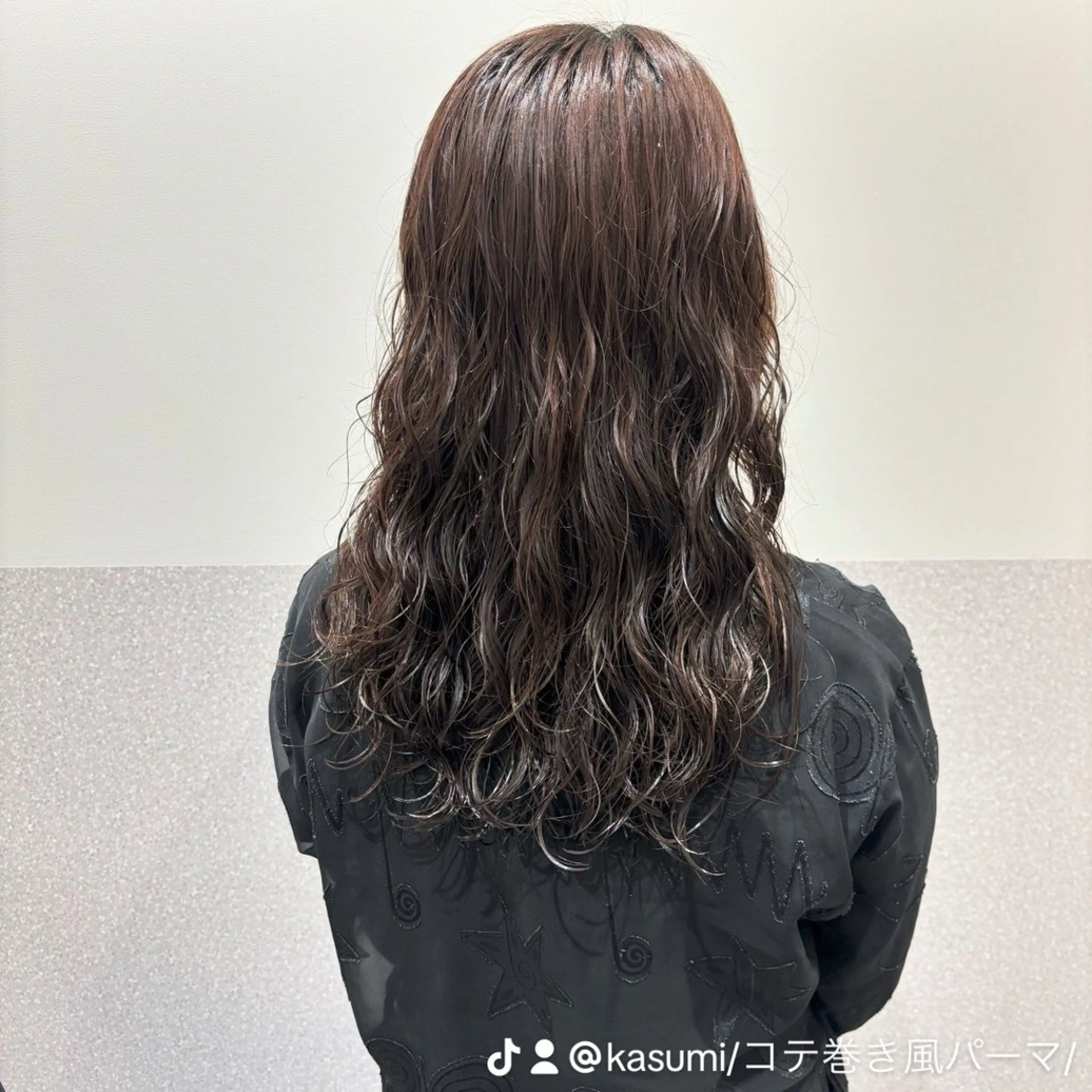 ロング パーマ ロング salowin SHIBUYA me+店所属・kasumi/渋谷/ パーマのヘアスタイル