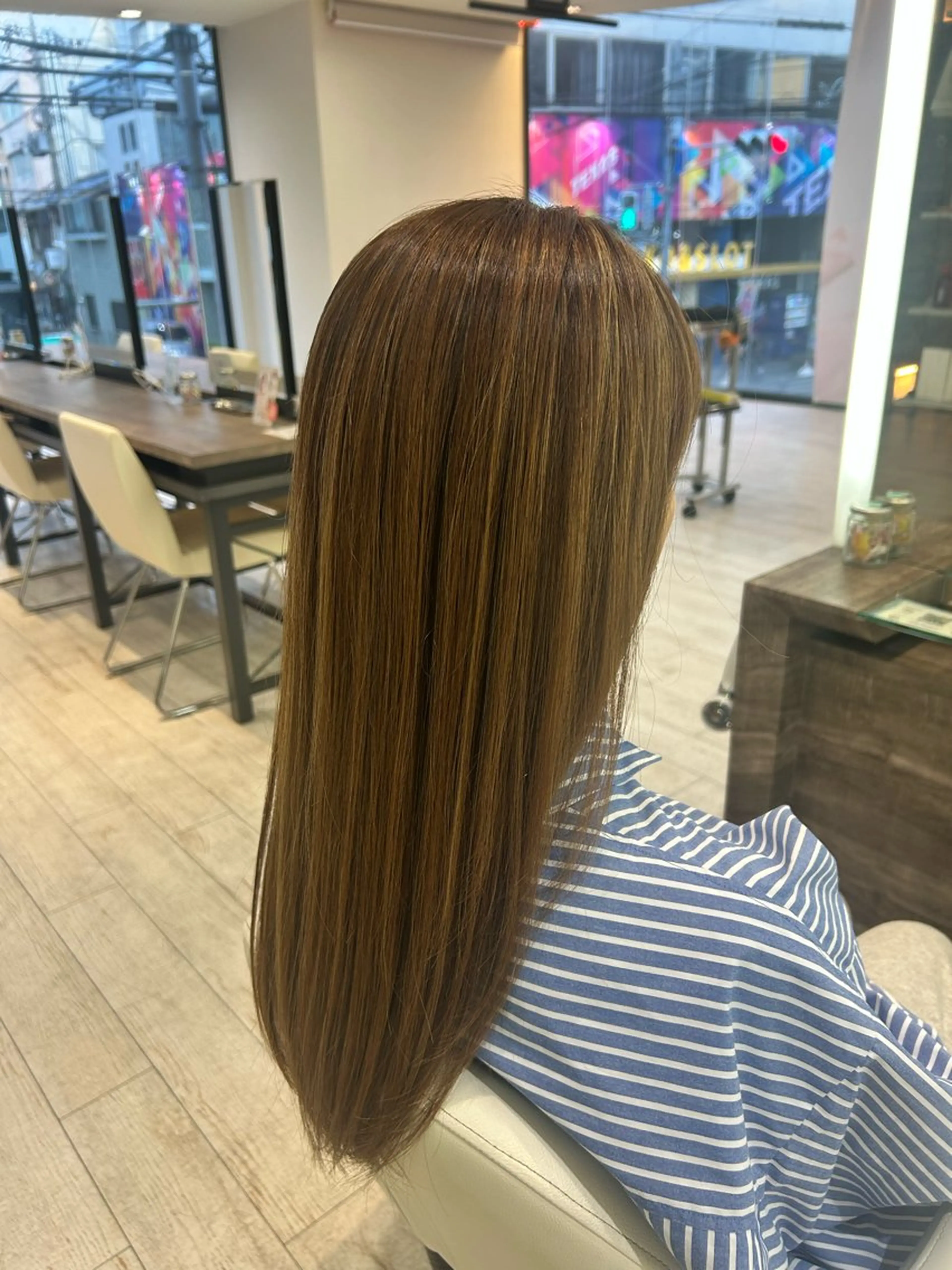 セミロング カラー カット ヘアカラー 片瀬 結のヘアスタイル