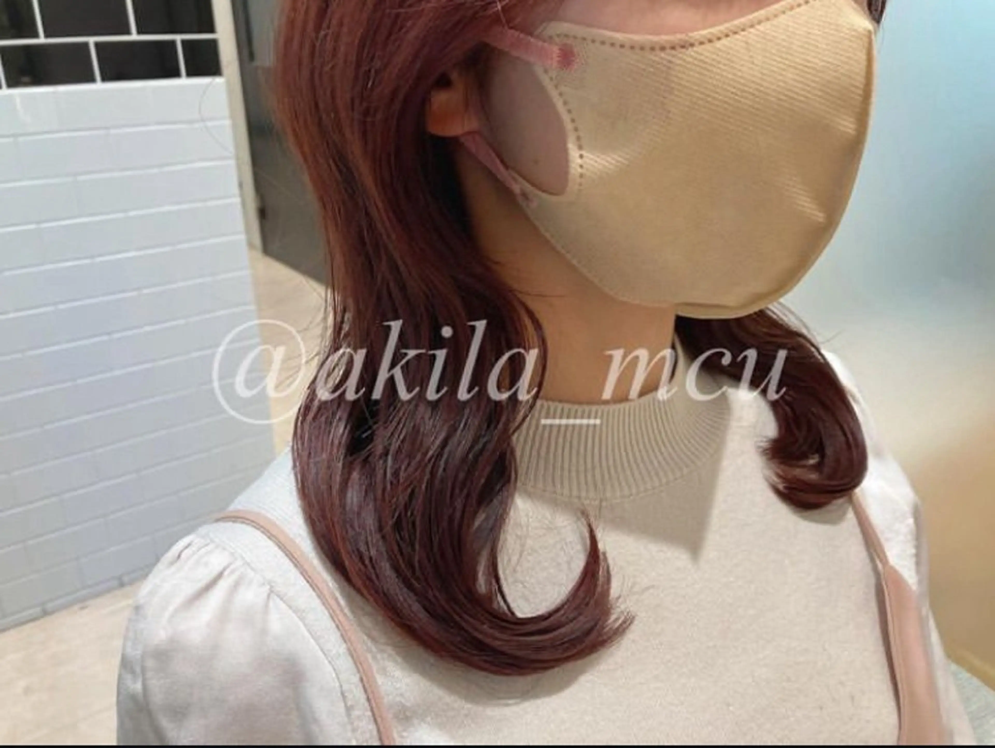 セミロング カラー ヘアアレンジ ブリーチ 透明感カラー ハイトーンカラー ラベンダーカラー ブリーチなしカラー エグチ アキラのヘアスタイル