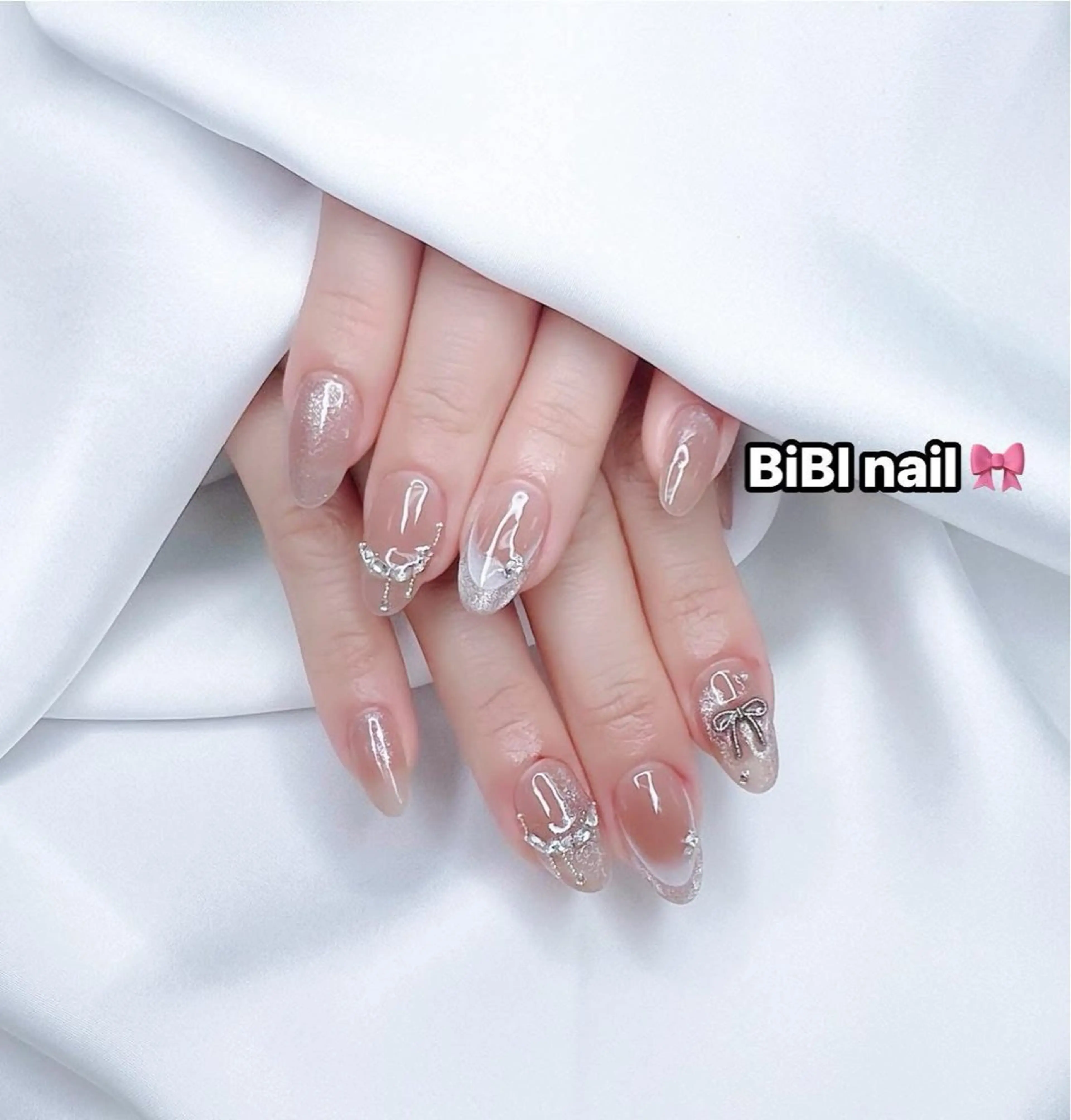 ミディアム ハンドネイル Bibi beauty spa Osaka所属・Chann Channのネイルデザイン