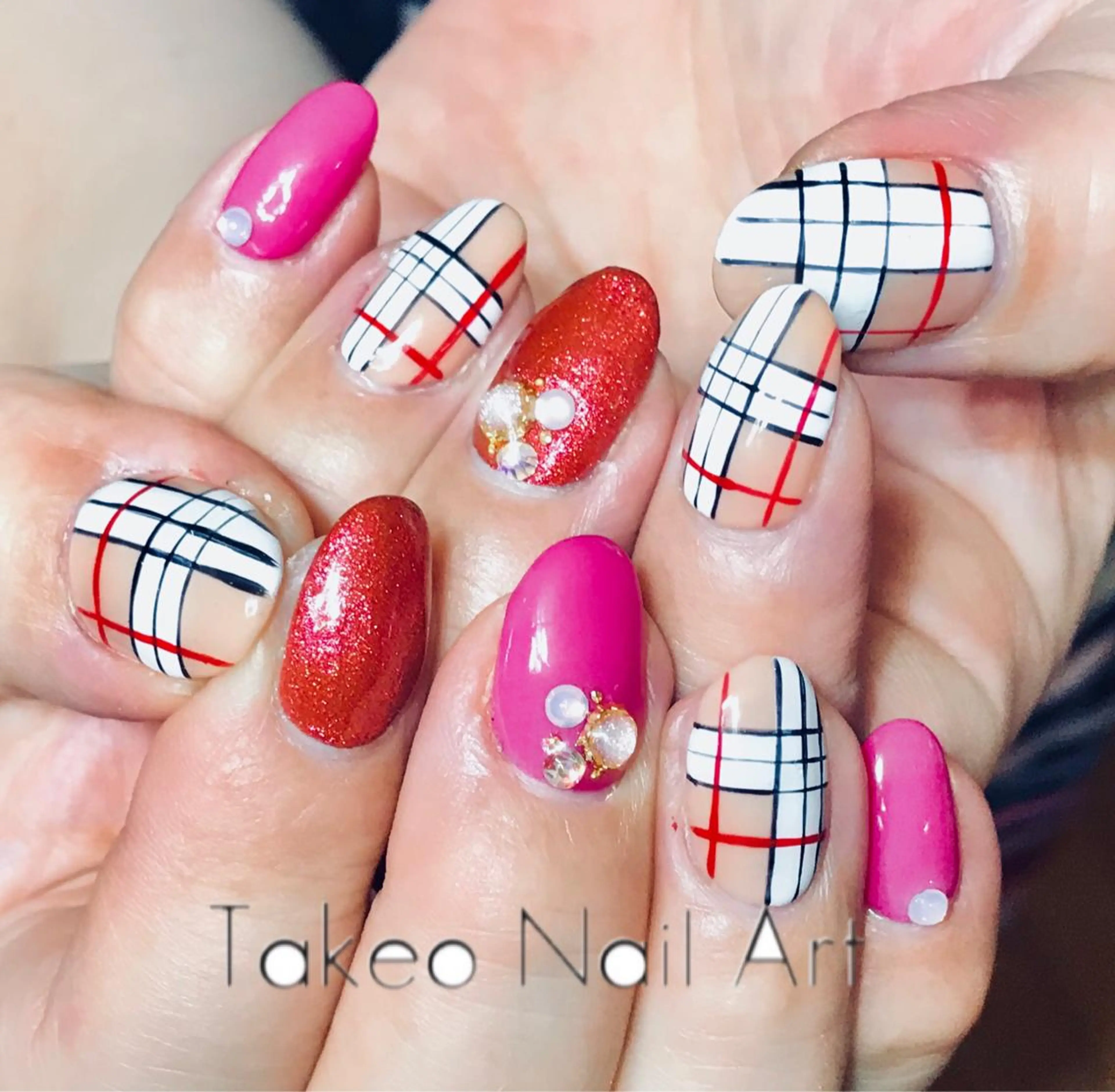 ミディアム ネイル ストーンネイル nail&eye Aoのマツエク・マツパデザイン