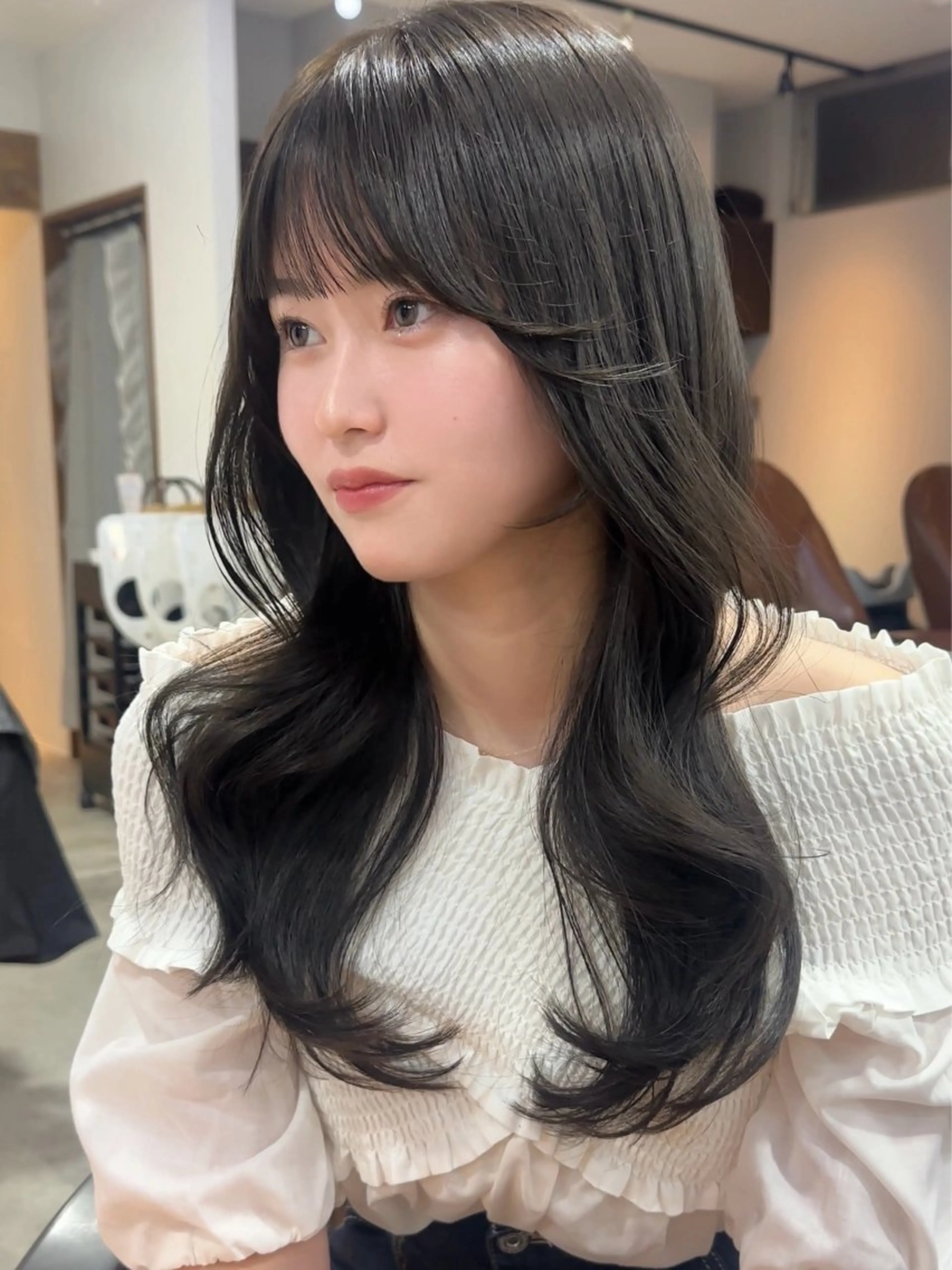 ミディアム i .Fukuoka所属・てーと /レイヤーカットのヘアスタイル