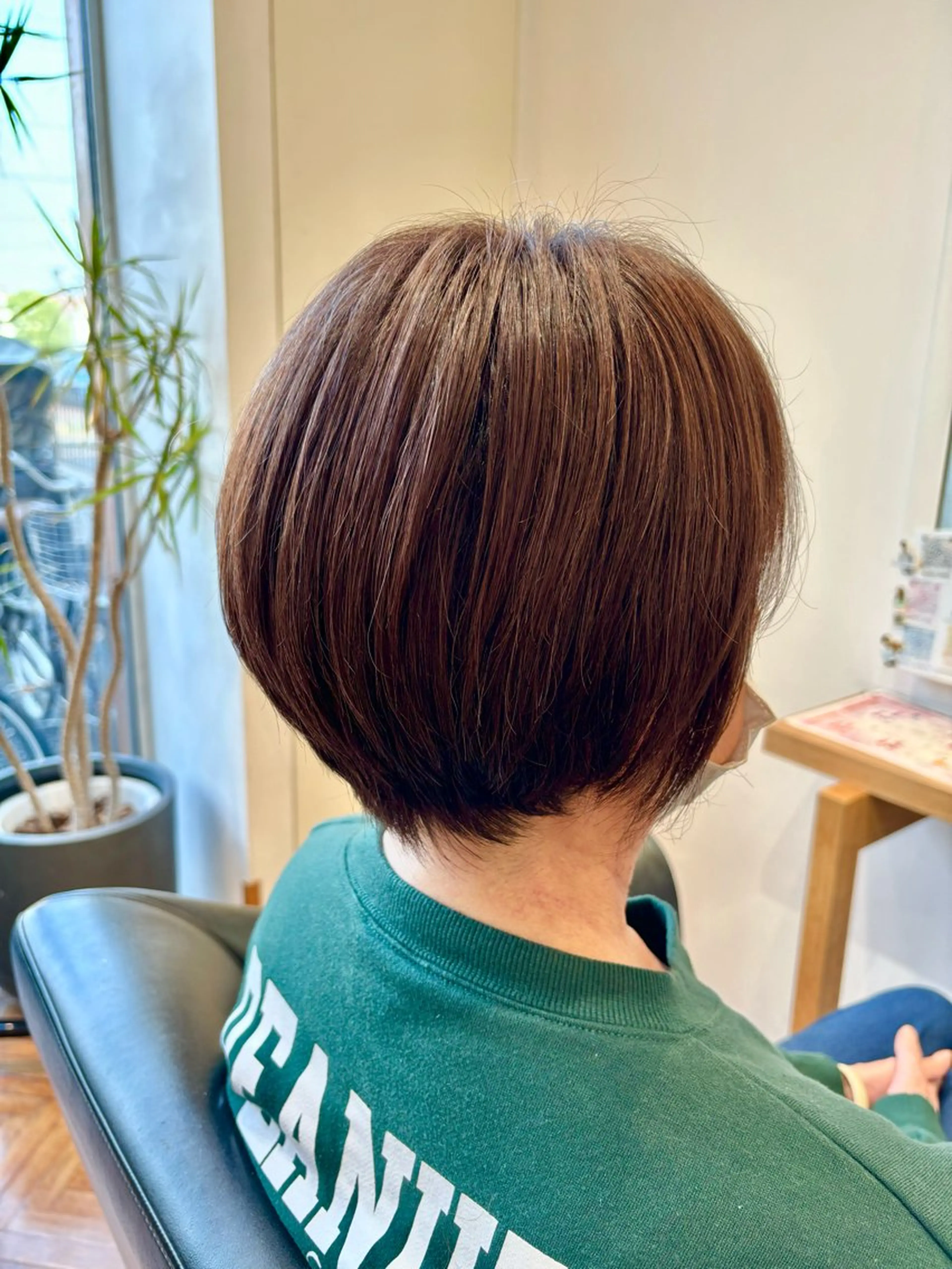 ショート カラー 丸みショート イヤリングカラー イルミナカラー ボブ ショートヘア カット ヘアカラー トリートメント 秋山知穂🌸縮毛矯正 ショートお任せ🌸のヘアスタイル