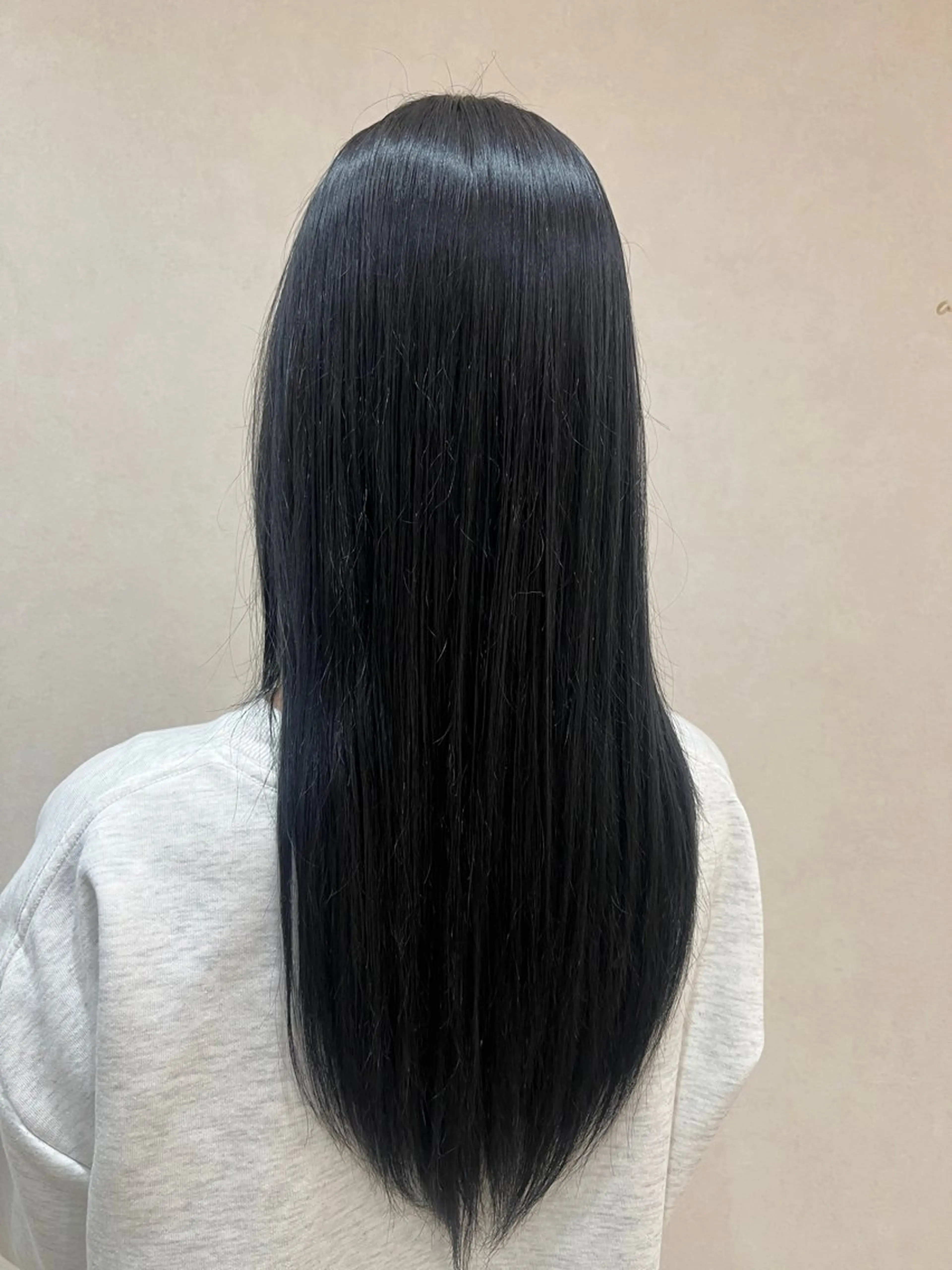 ロング カラー 黒髪 ブルーカラー ブルーブラック ヘアカラー トリートメント 🎀武笠 友香🎀 営業後モデル募集🫧のヘアスタイル