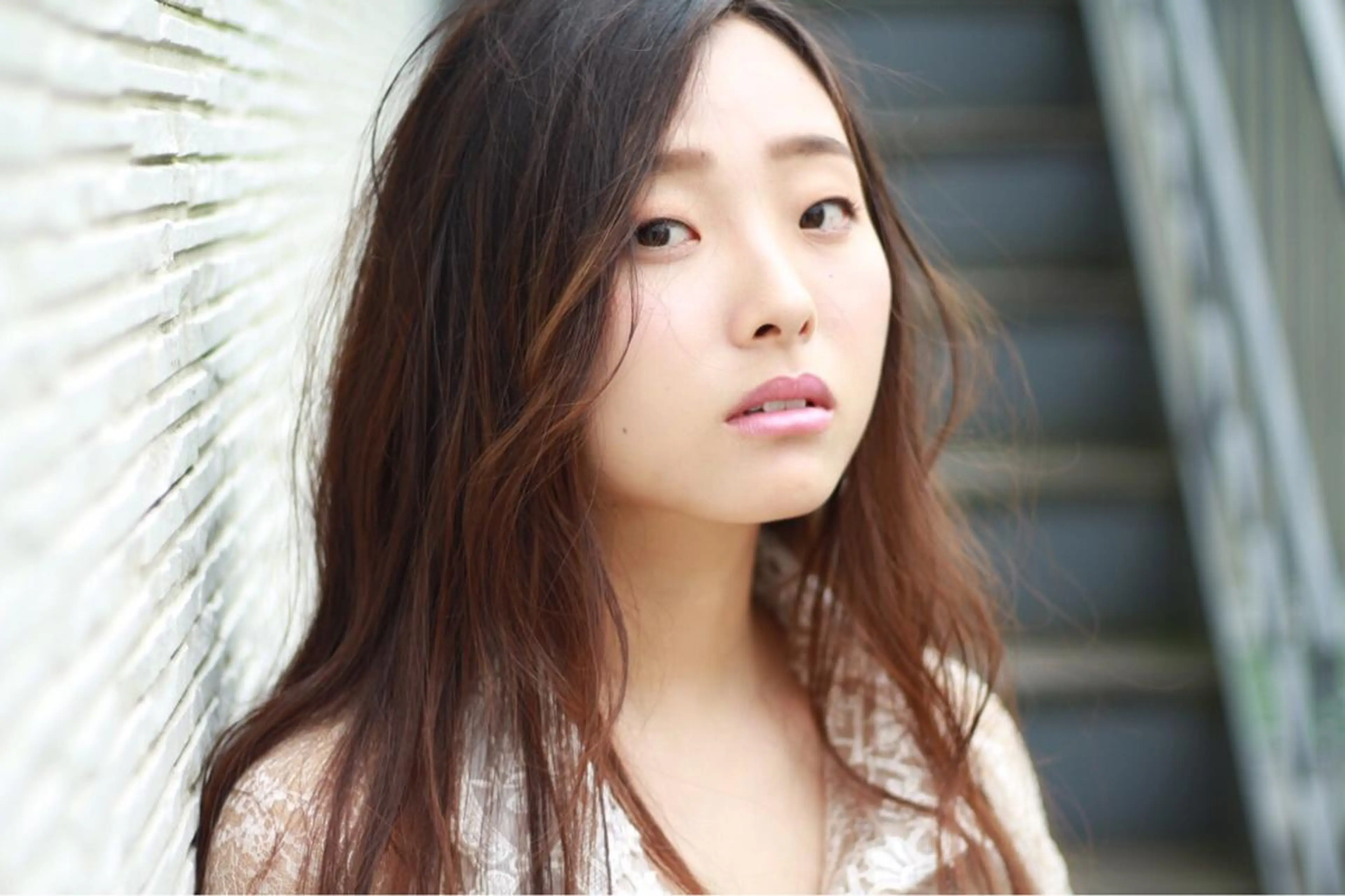 セミロング カラー 森 海のヘアスタイル