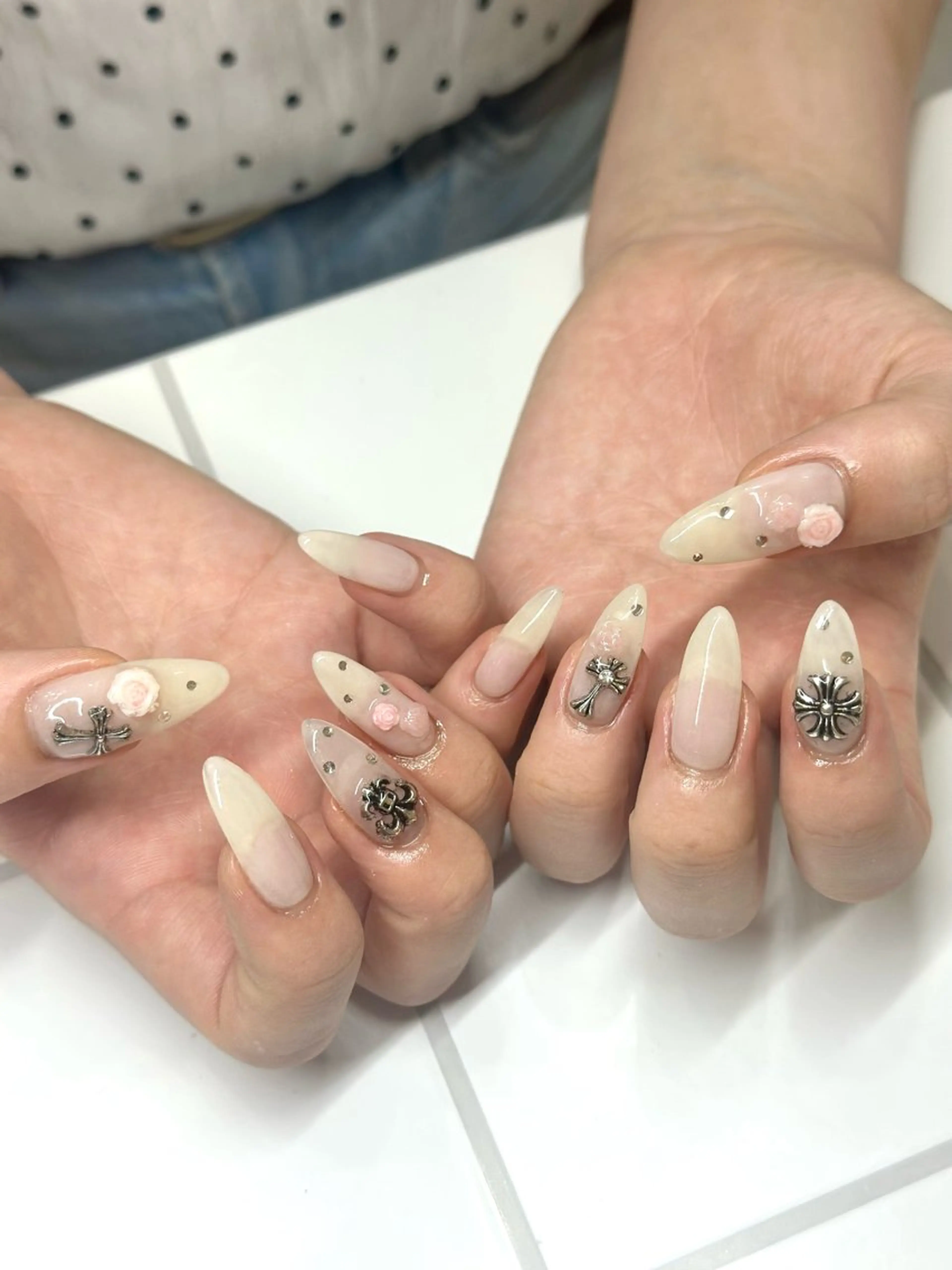 ネイル ハンドネイル Elegancia. Hiromiのネイルデザイン