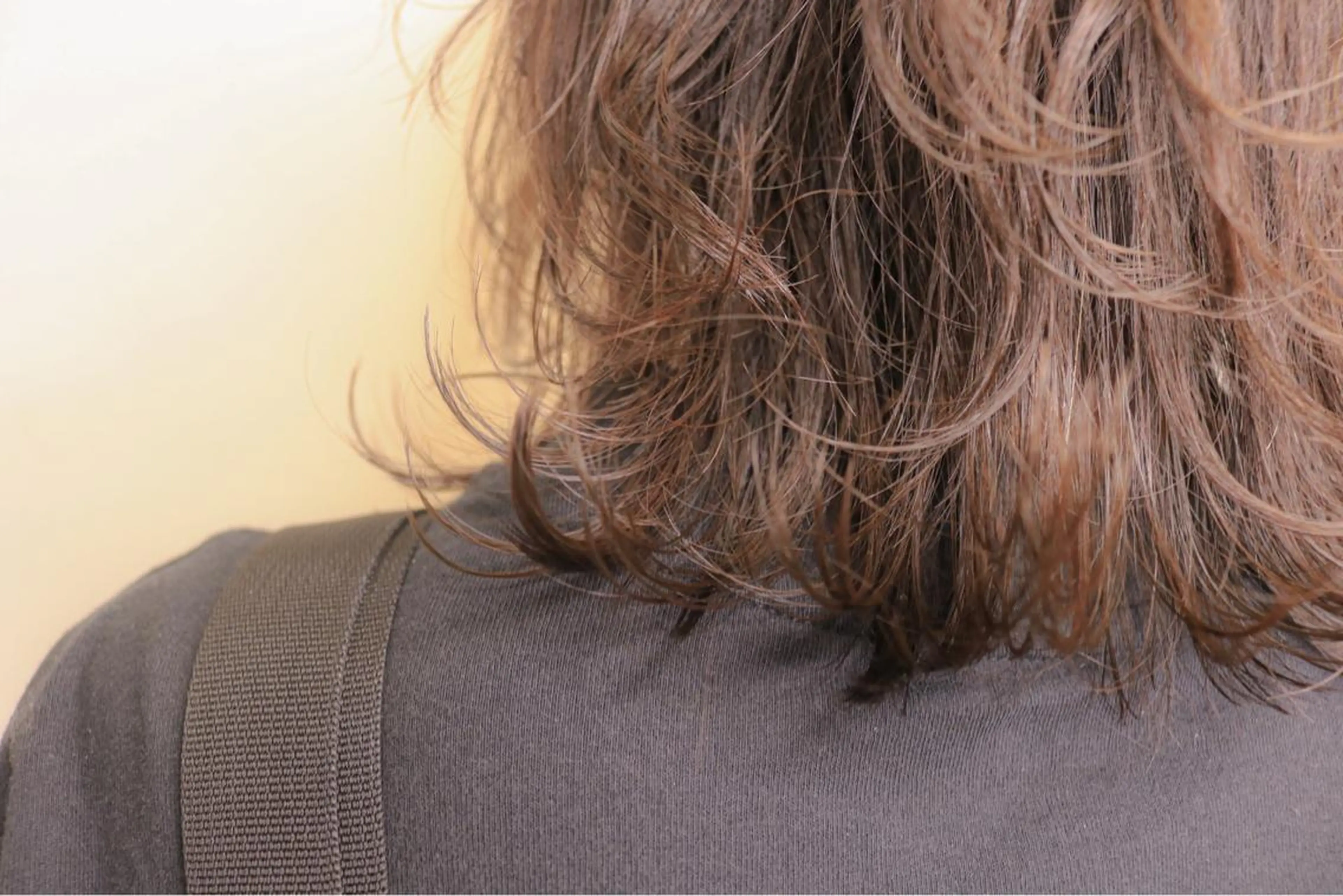 ミディアム レイヤーカット 外ハネヘア GiseL梅田所属・韓国風ヘア🇰🇷 レイヤー✨桑原　研太のヘアスタイル